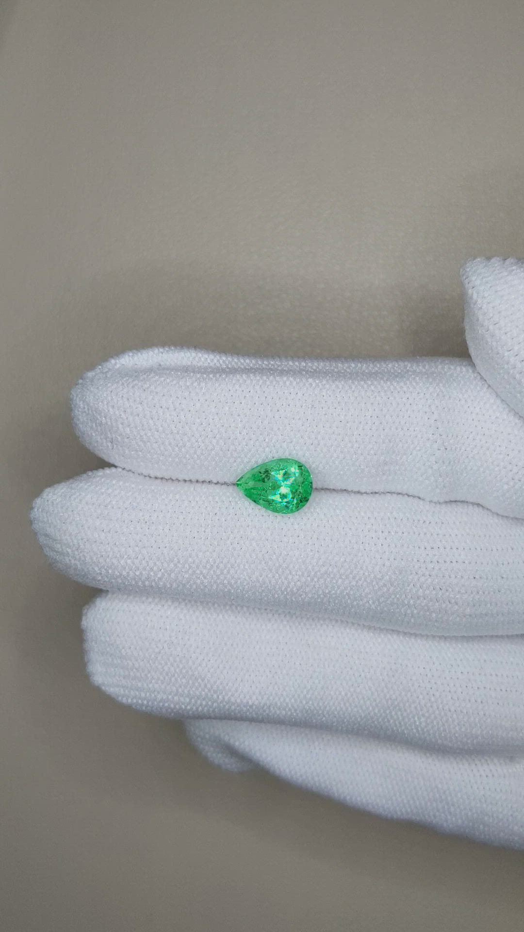 1.41 Ct. Emerald from Russia Size Video