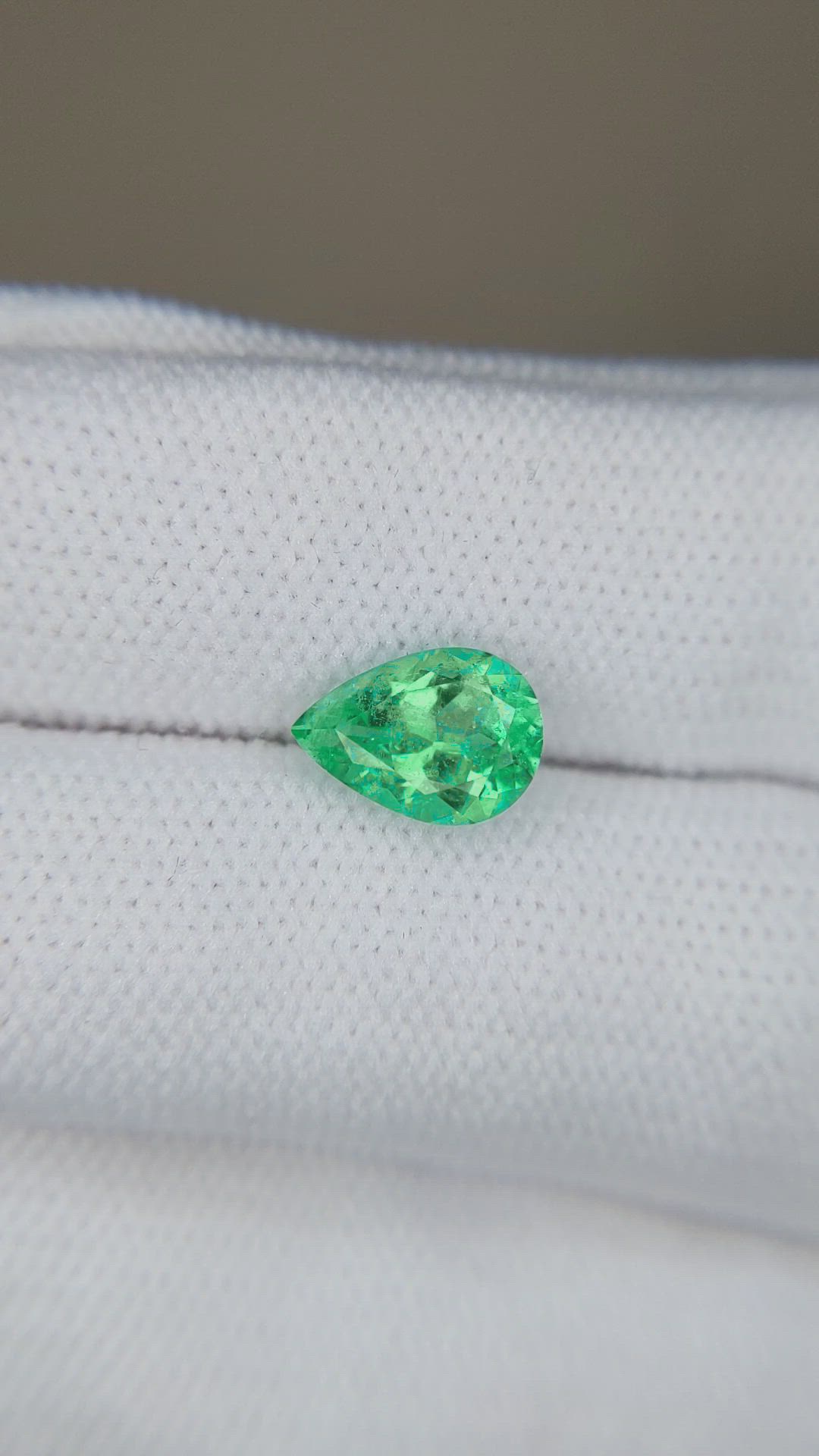 1.41 Ct. Emerald from Russia Size Video
