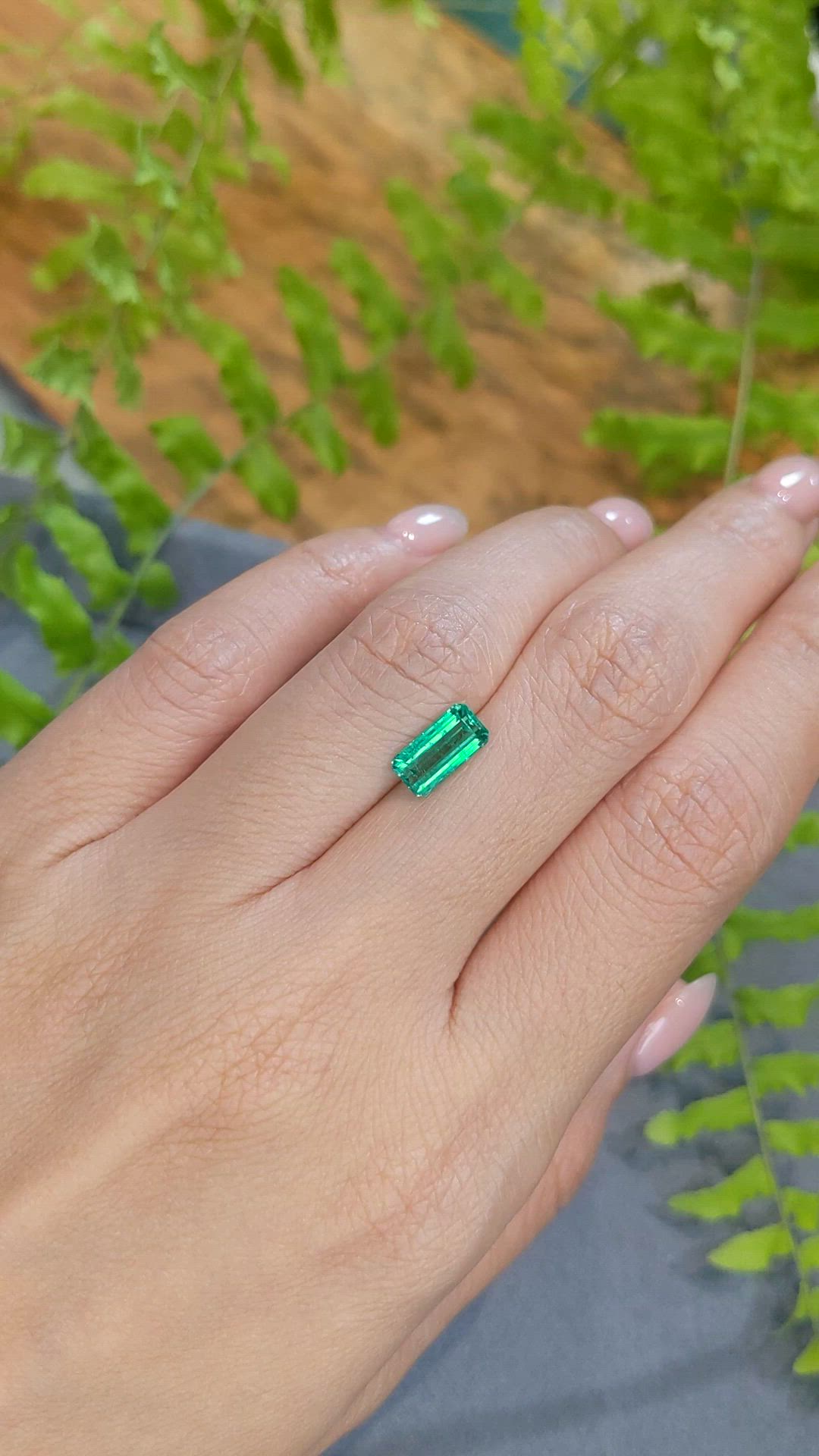 1.28 Ct. Emerald from Russia Size Video