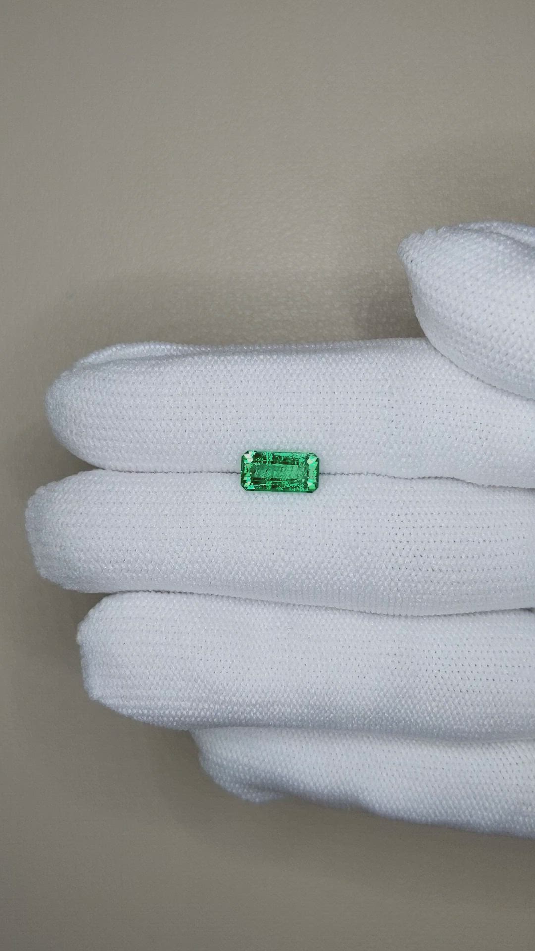 1.28 Ct. Emerald from Russia Size Video