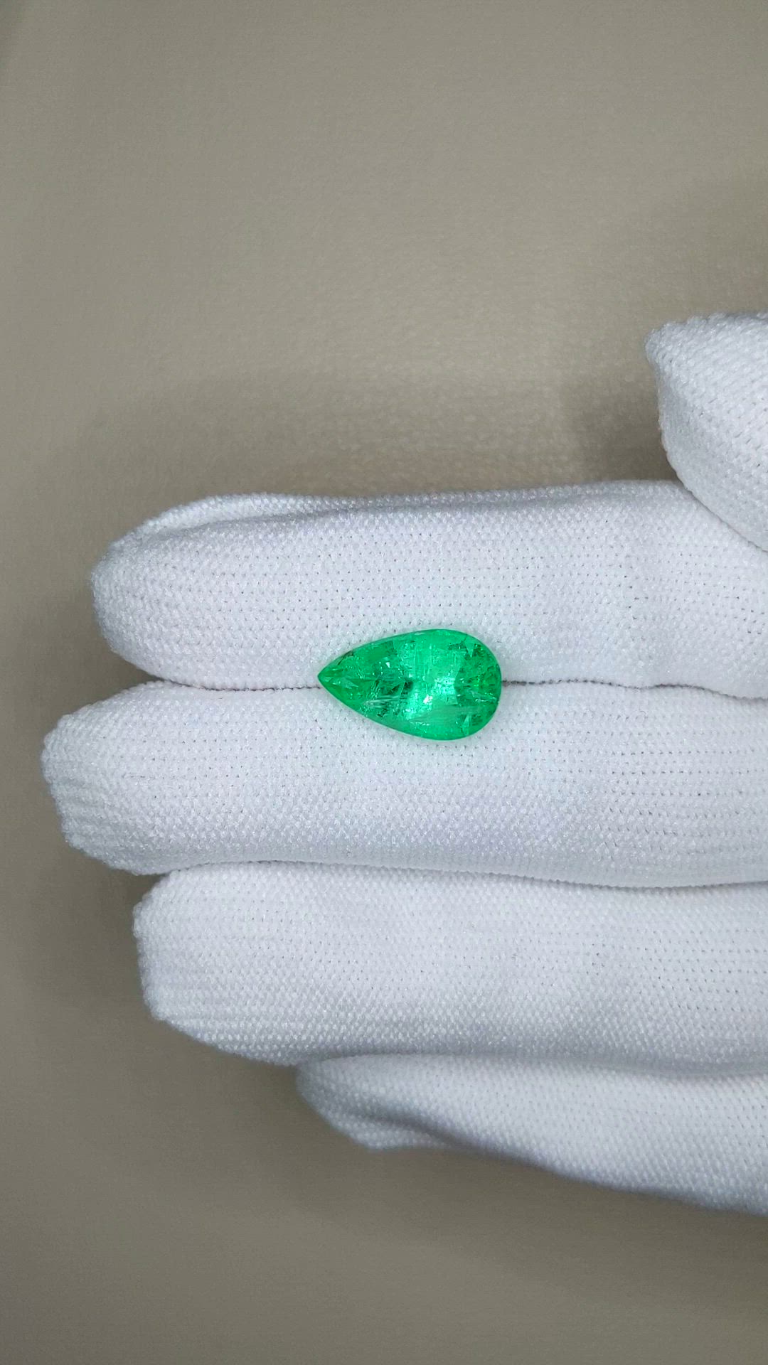 4.07 Ct. Emerald from Russia Size Video