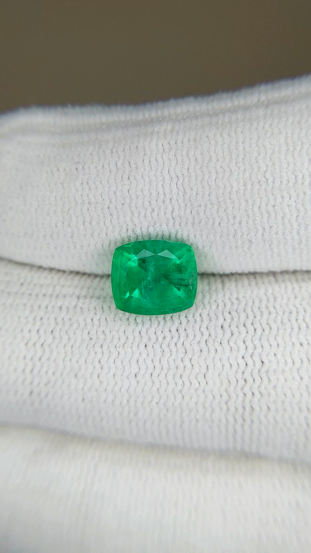 1.99 Ct. Emerald from Russia Size Video