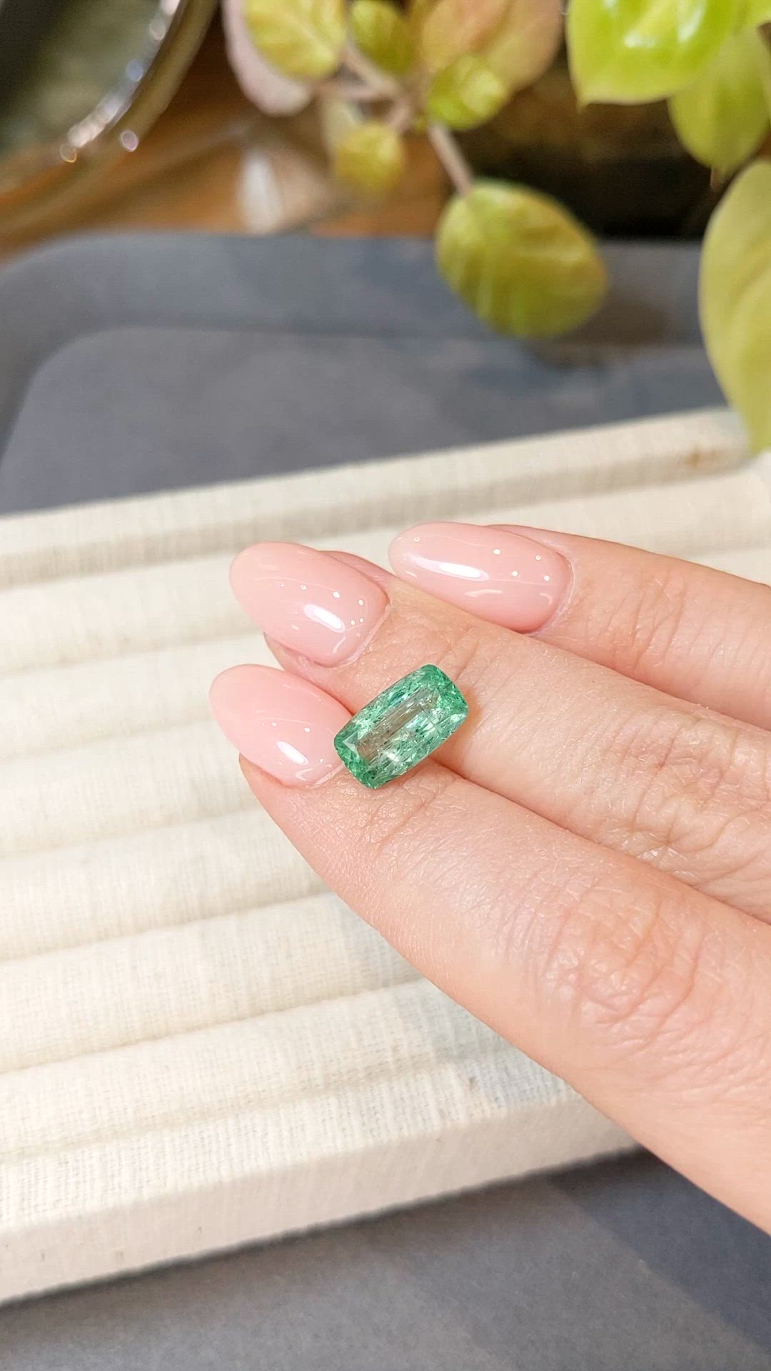 2.74 Ct. Emerald from Russia Size Video