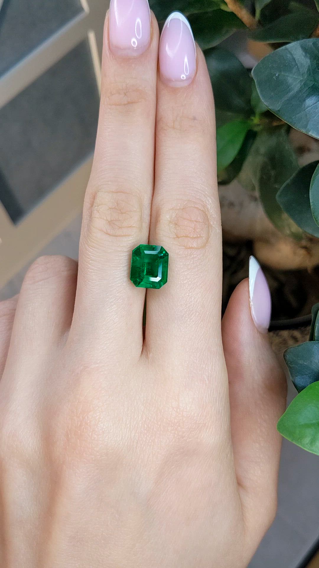 5.00 Ct. Emerald from Zambia Size Video