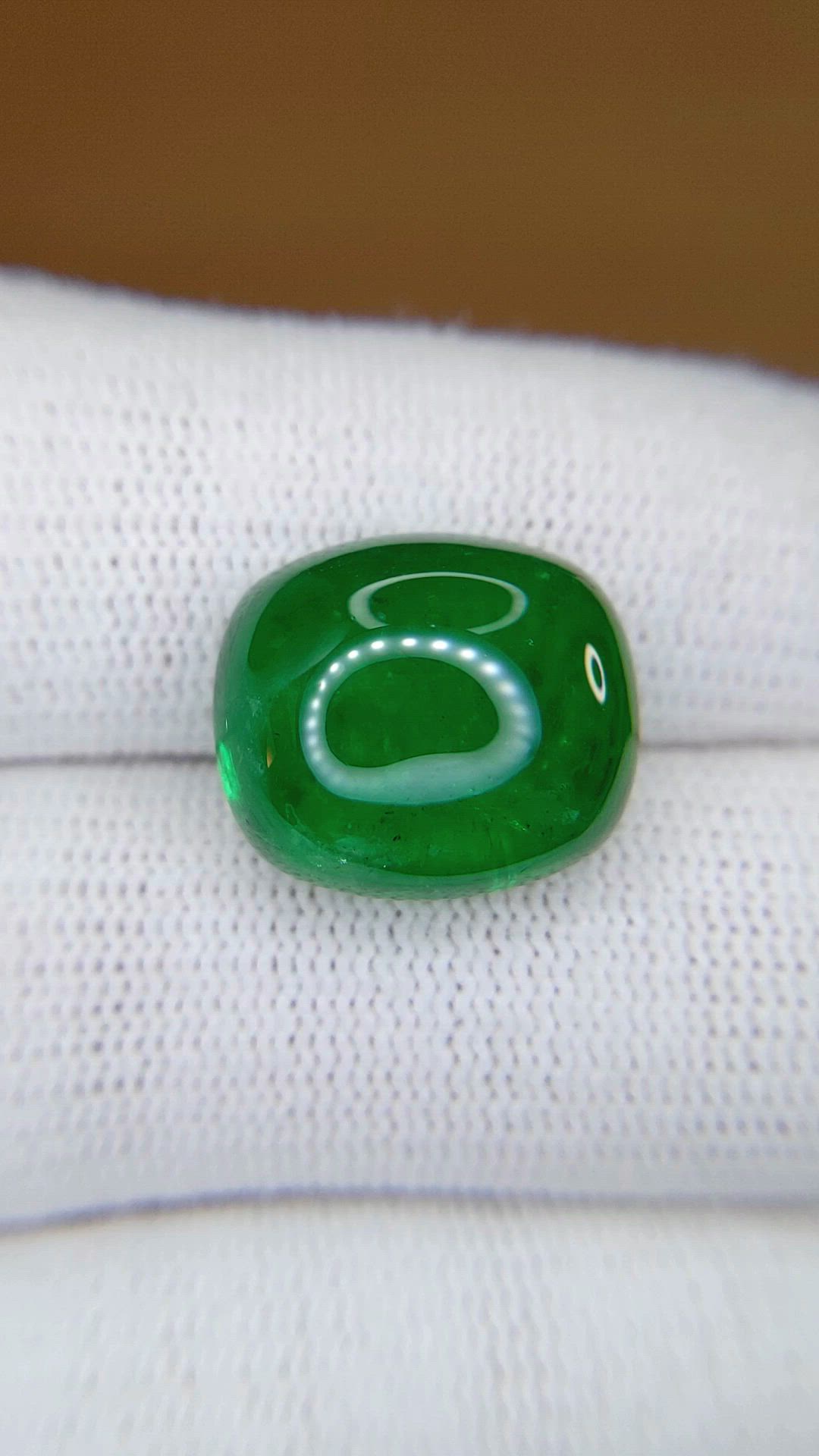 14.68 Ct. Cabochon Emerald from Zambia Size Video