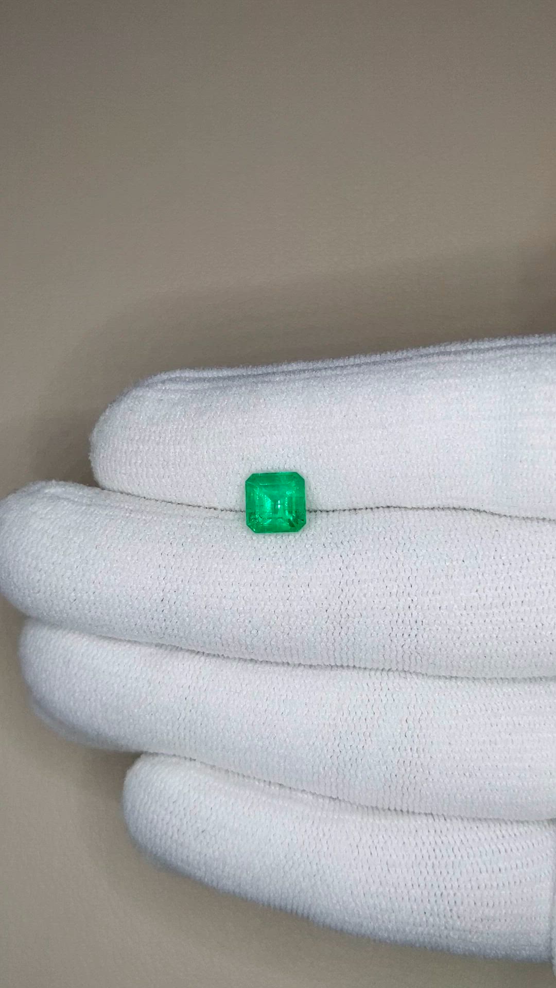 1.61 Ct. Emerald from Russia Size Video