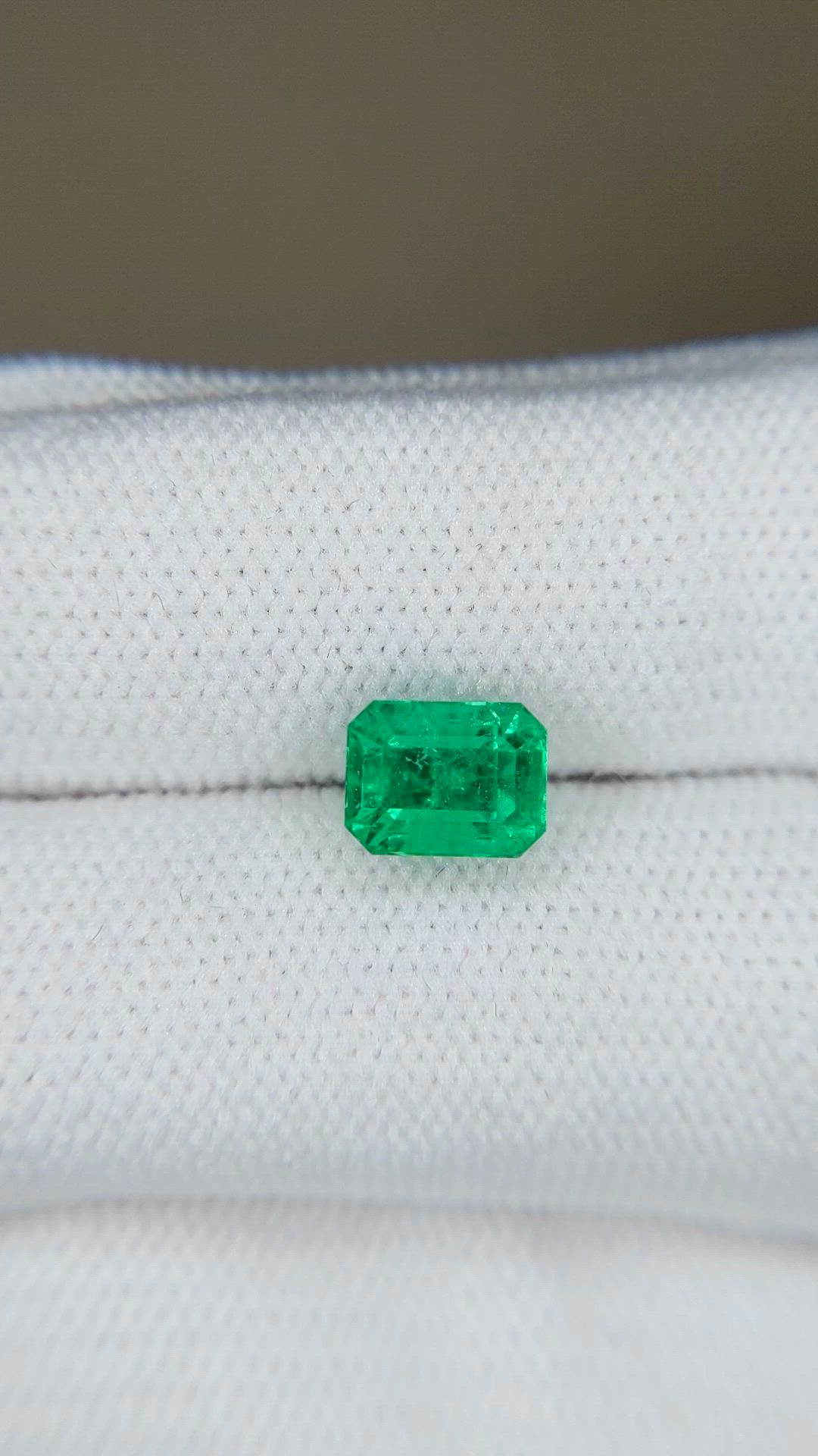 1.53 Ct. Emerald from Russia Size Video