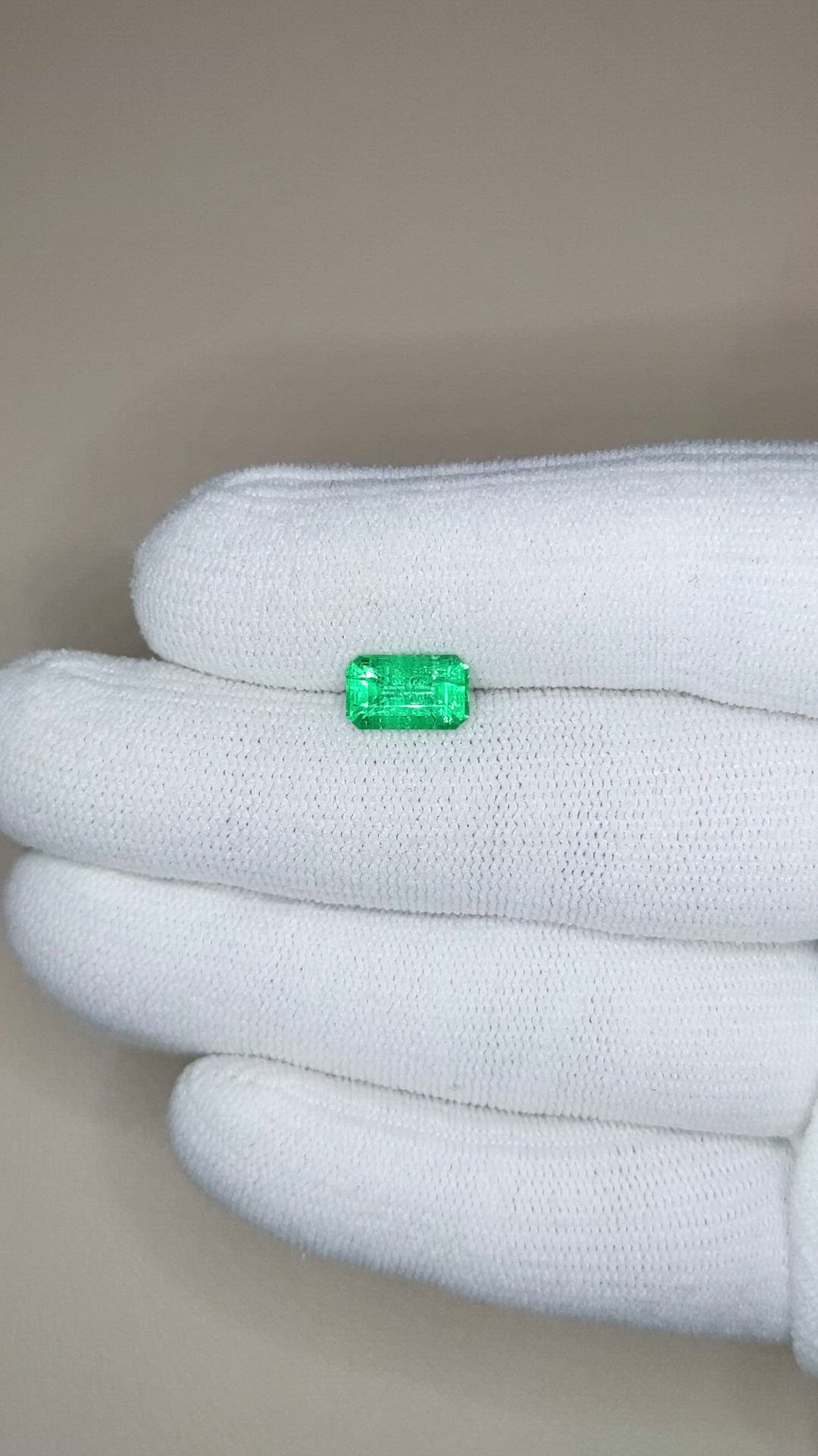 1.81 Ct. Emerald from Russia Size Video
