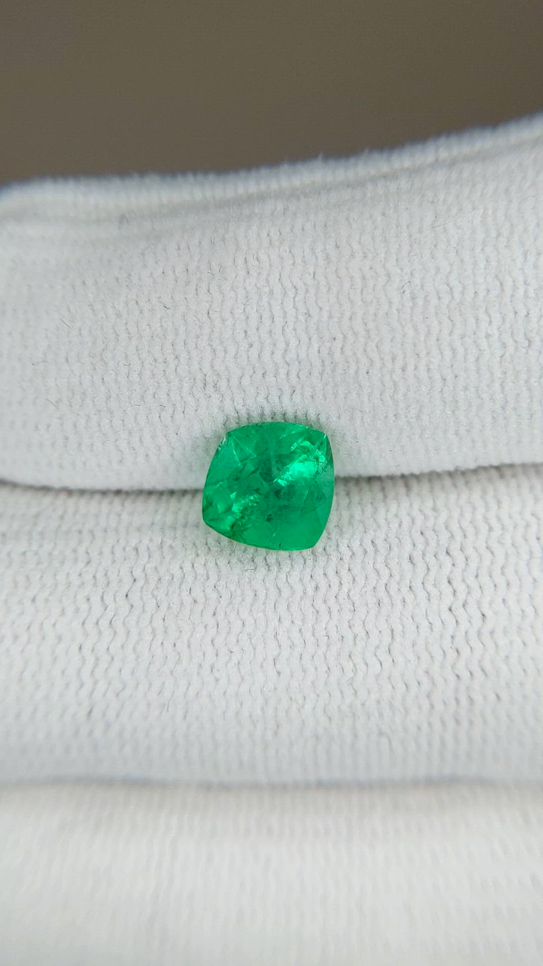 1.52 Ct. Emerald from Russia Size Video