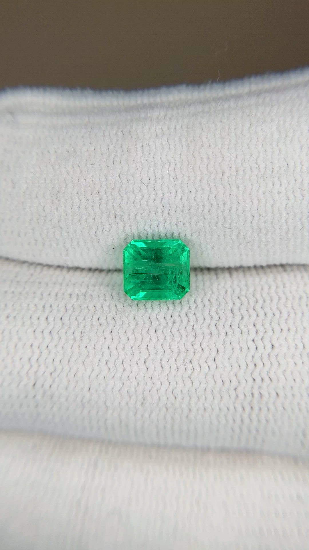 1.28 Ct. Emerald from Russia Size Video