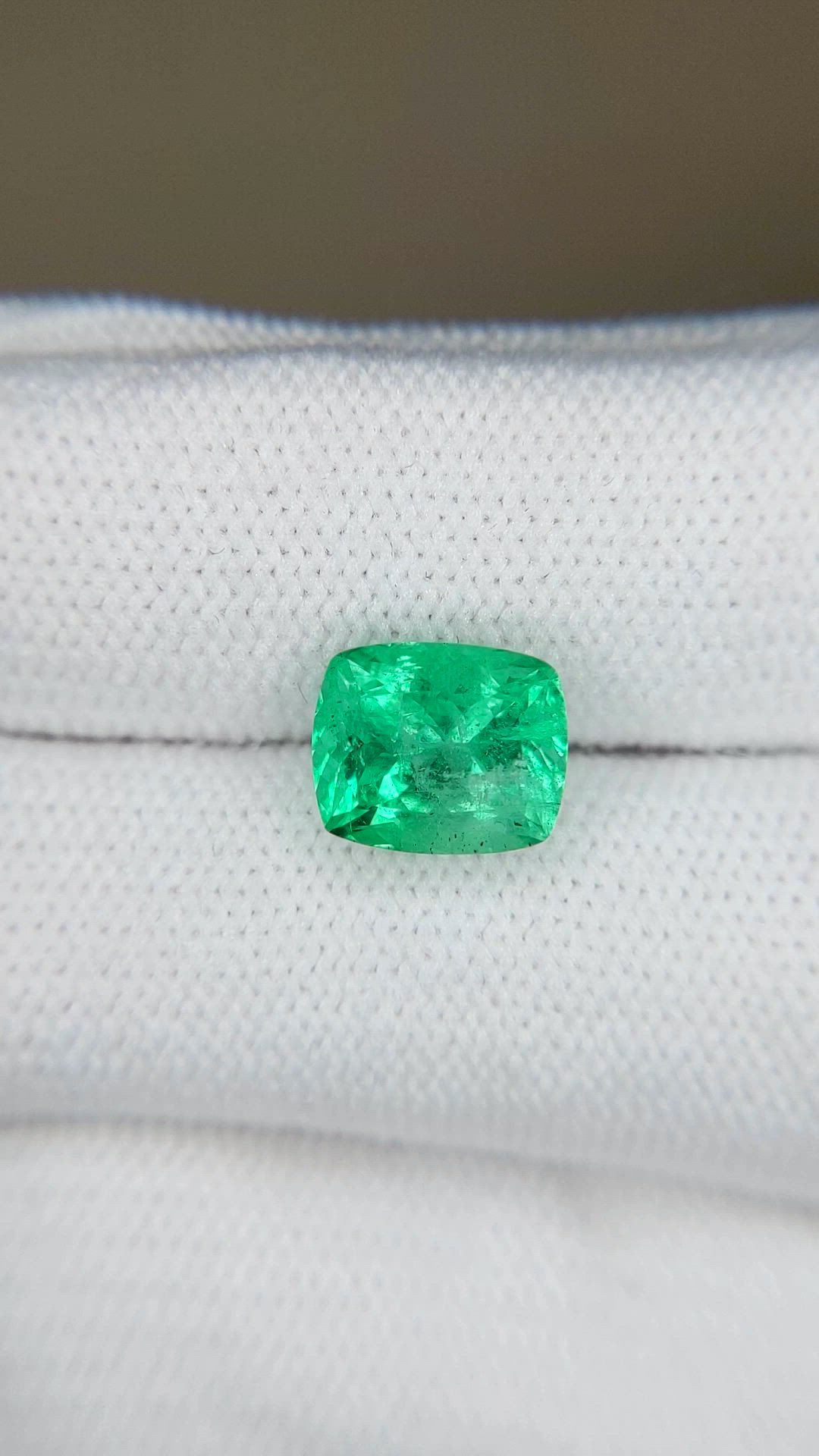 2.41 Ct. Emerald from Russia Size Video
