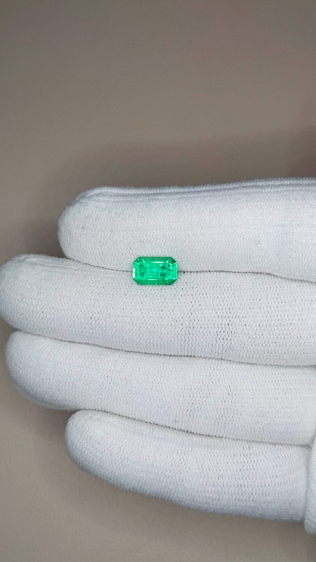 1.57 Ct. Emerald from Russia Size Video