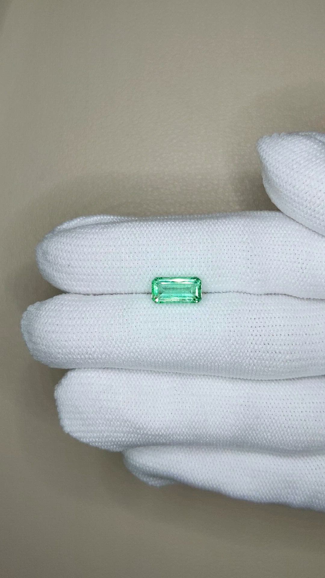 1.72 Ct. Emerald from Russia Size Video