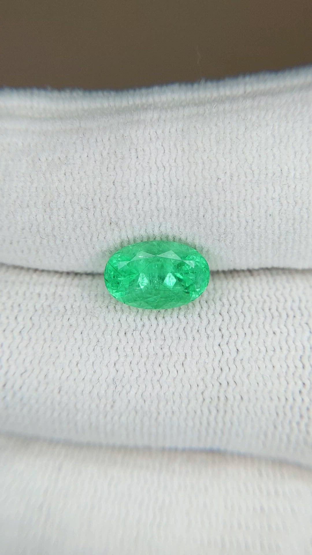 2.13 Ct. Emerald from Russia Size Video
