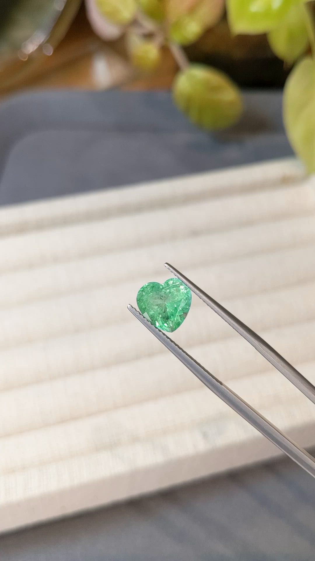 2.60 Ct. Emerald from Russia Size Video