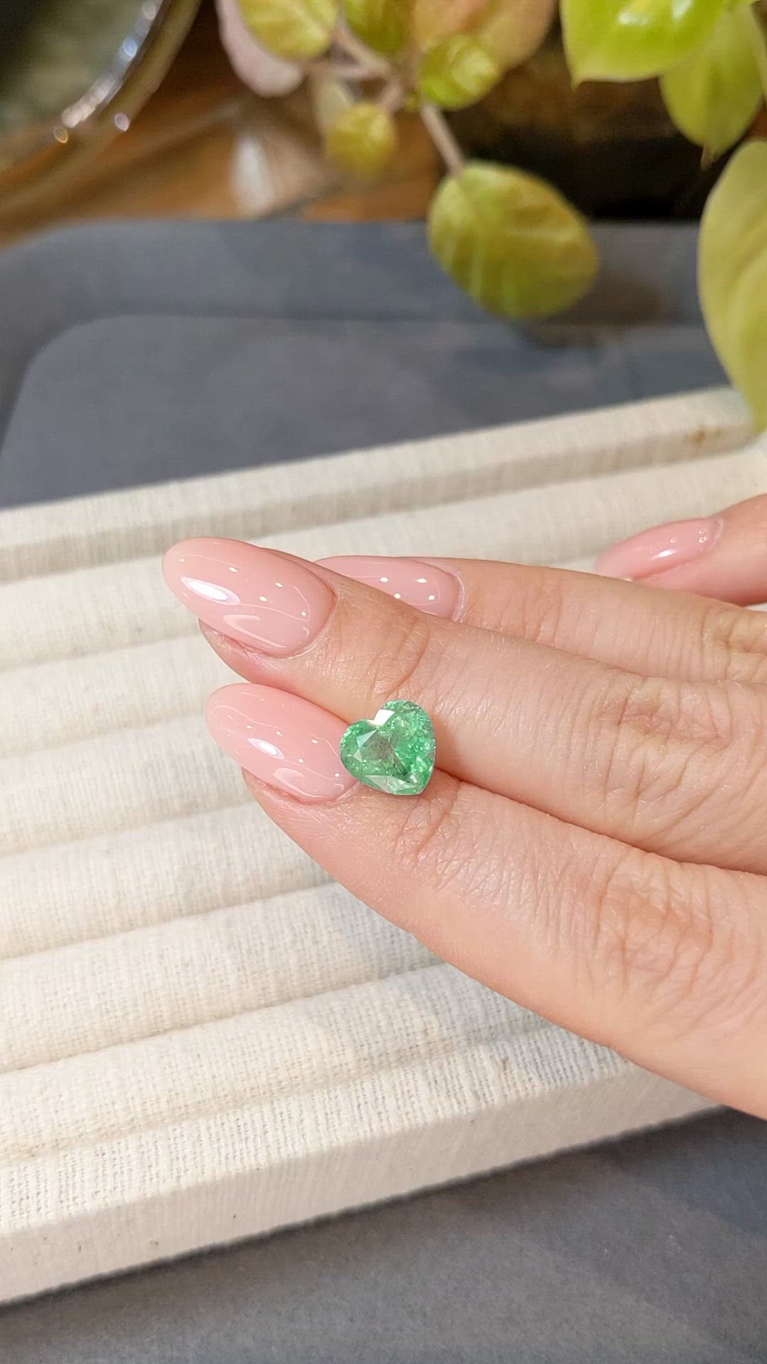2.60 Ct. Emerald from Russia Size Video