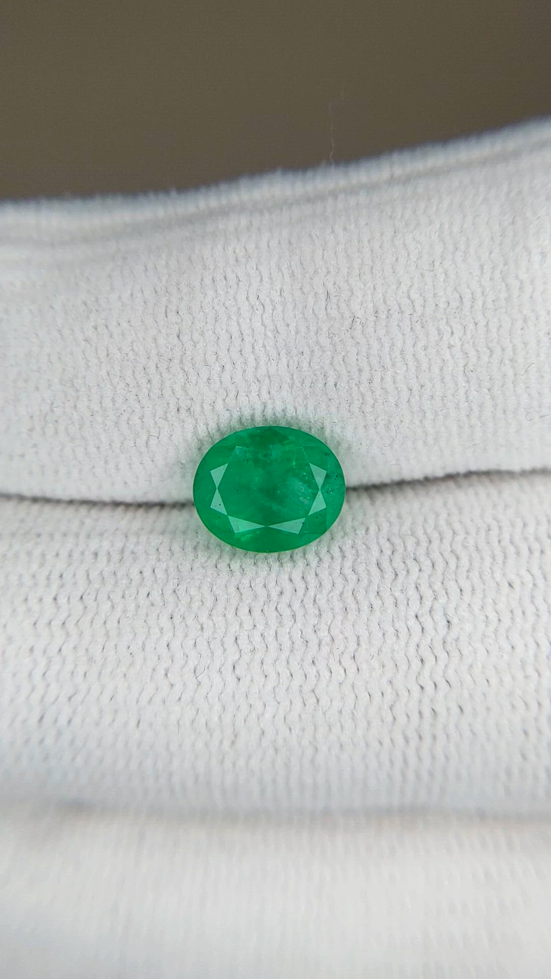 1.66 Ct. Emerald from Russia Size Video