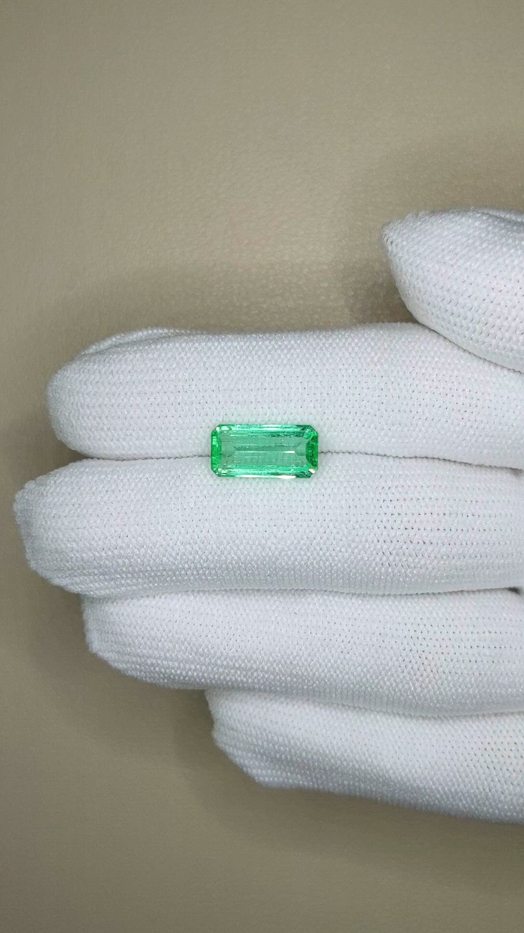 2.68 Ct. Emerald from Russia Size Video