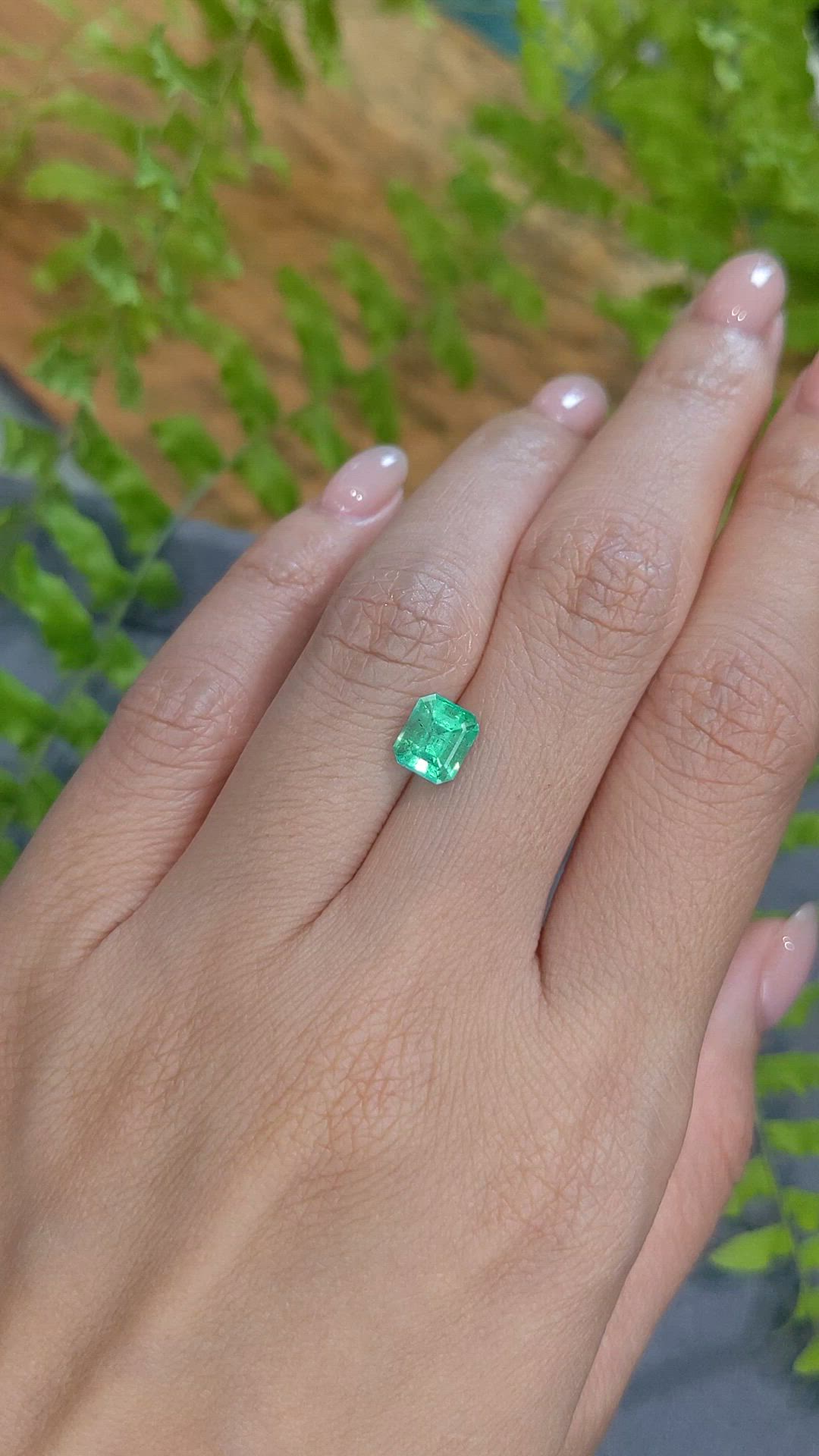 1.42 Ct. Emerald from Russia Size Video