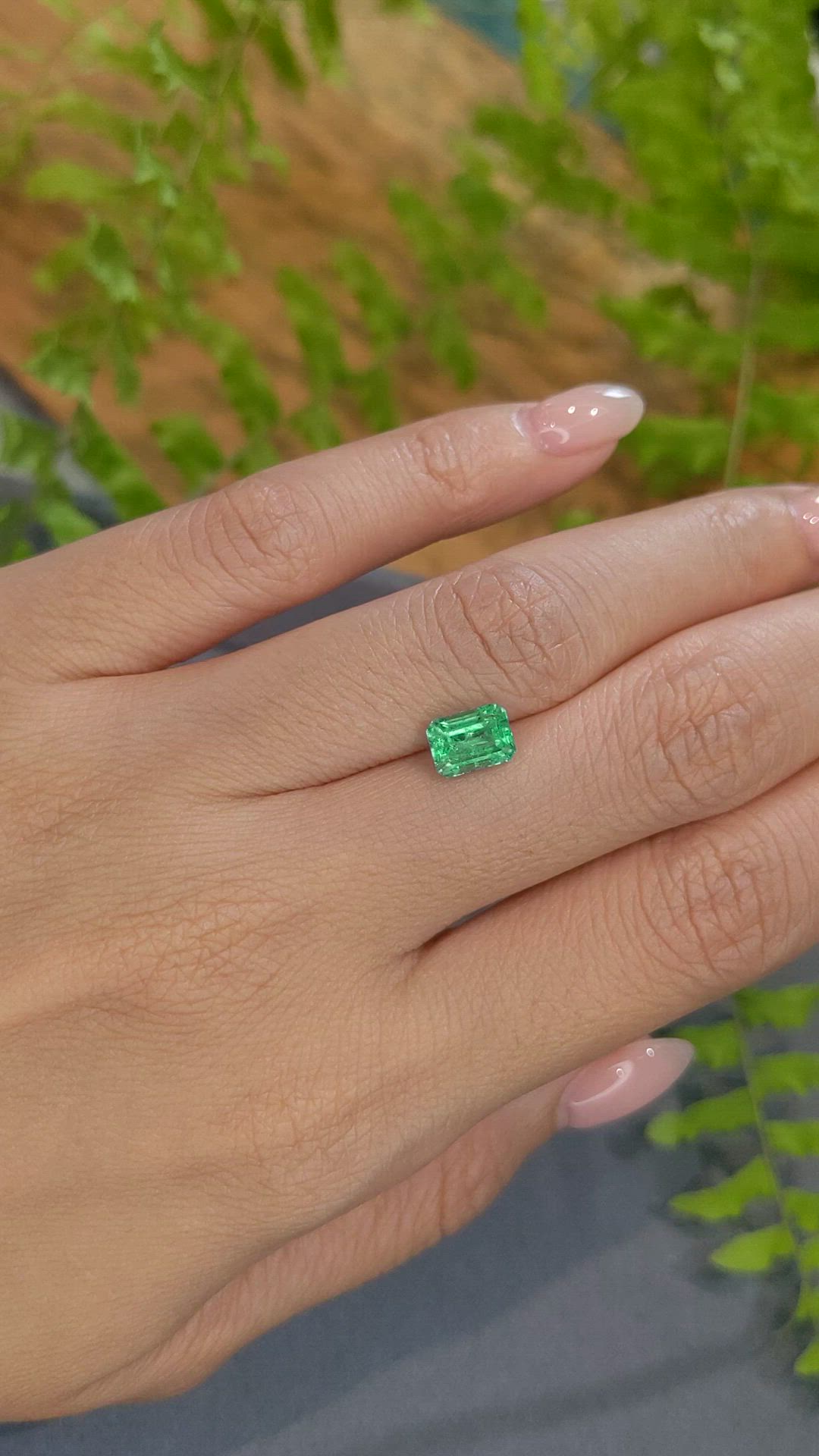 1.41 Ct. Emerald from Russia Size Video