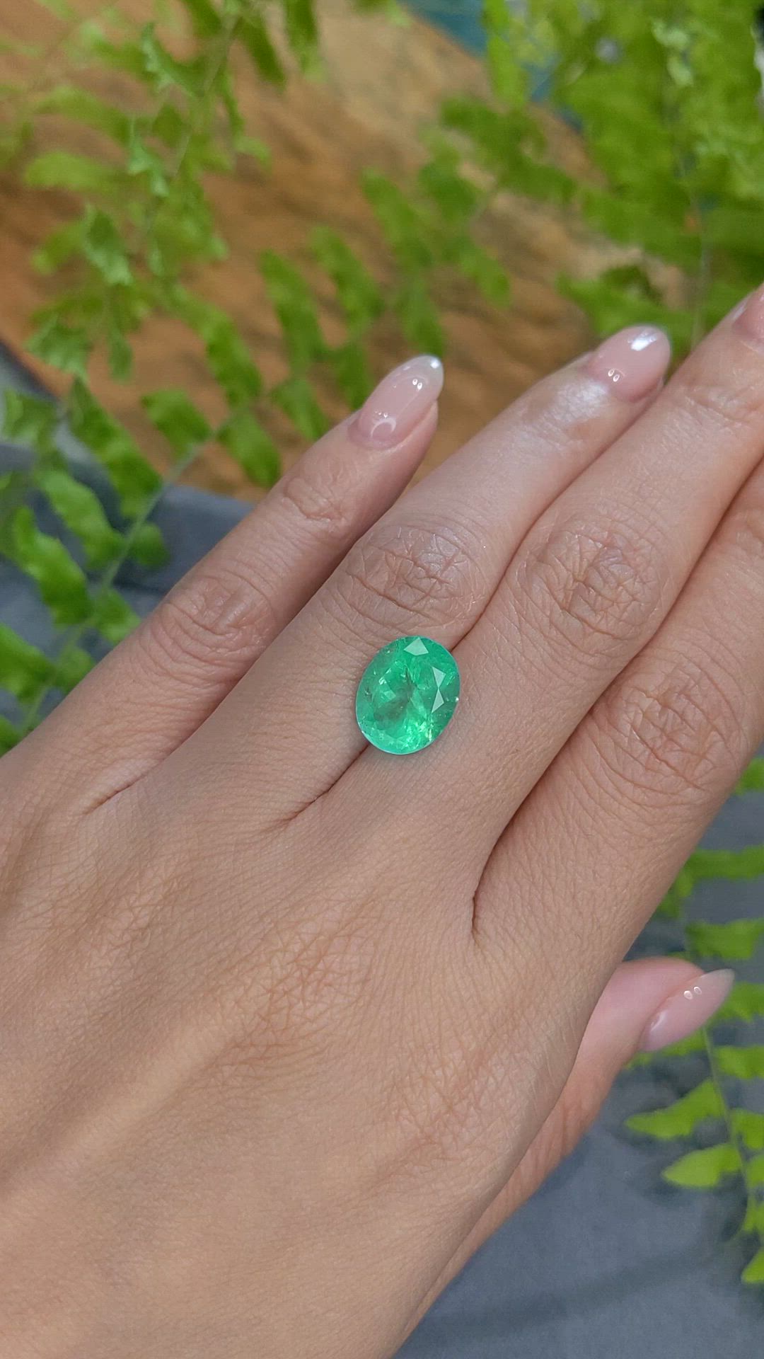 4.26 Ct. Emerald from Russia Size Video