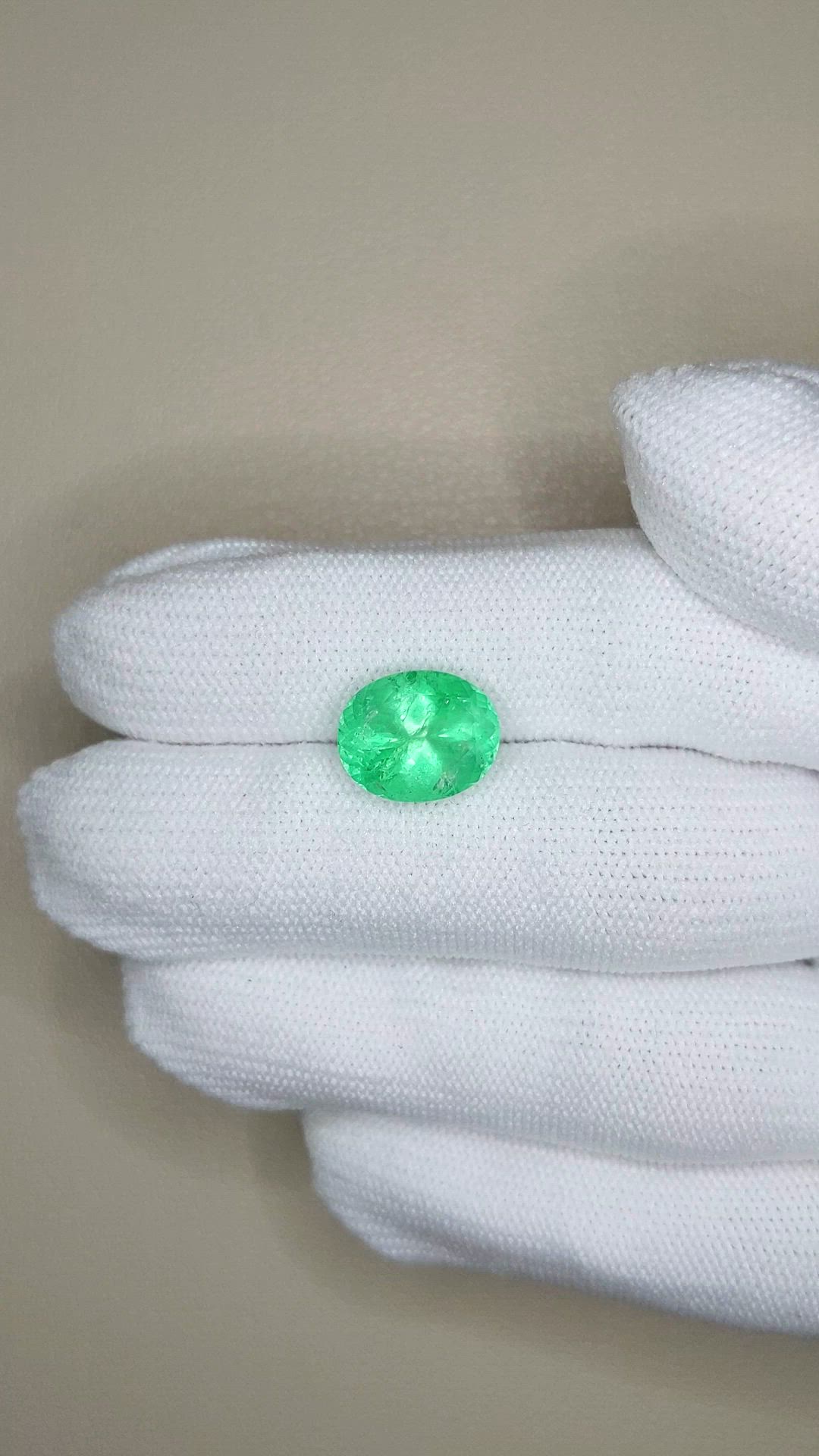 4.26 Ct. Emerald from Russia Size Video