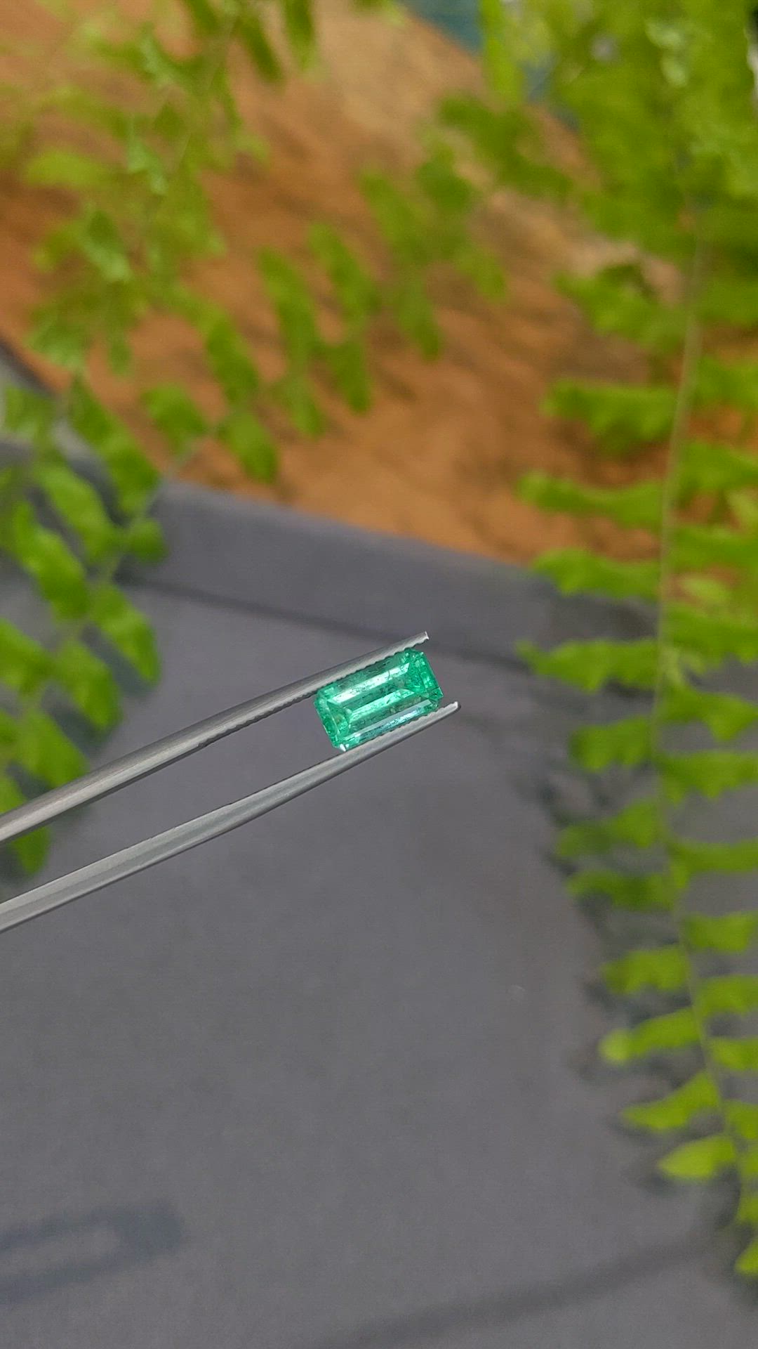 1.86 Ct. Emerald from Russia Size Video