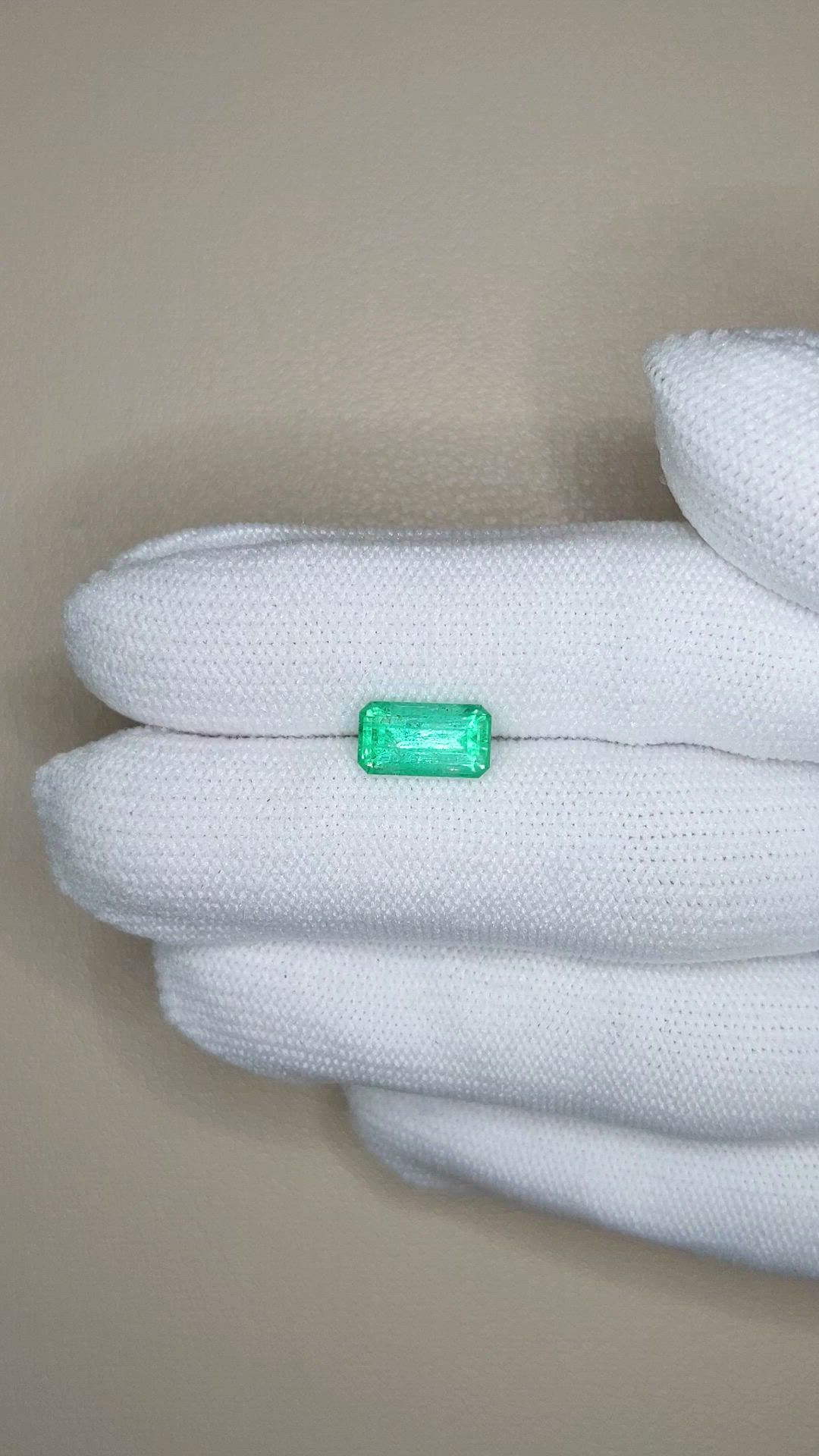 1.86 Ct. Emerald from Russia Size Video