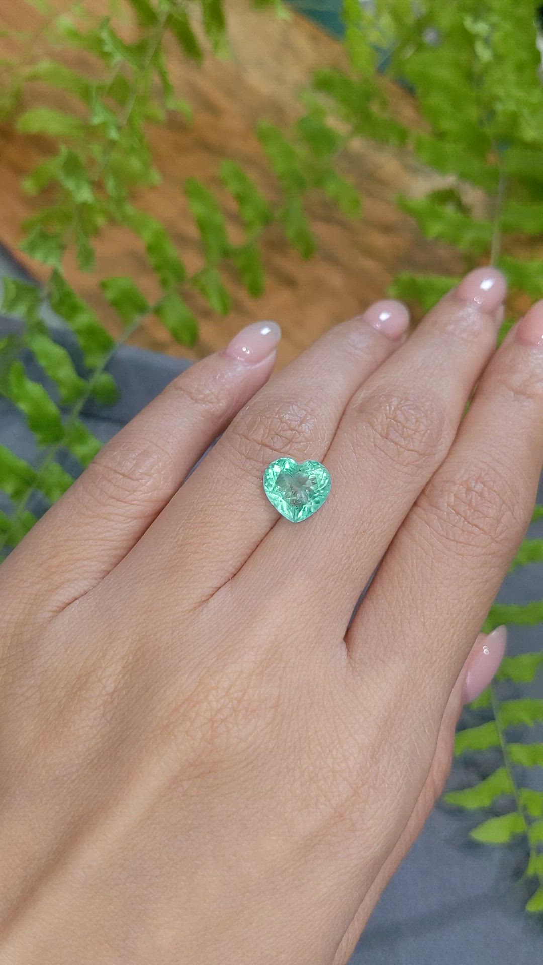 2.40 Ct. Emerald from Russia Size Video