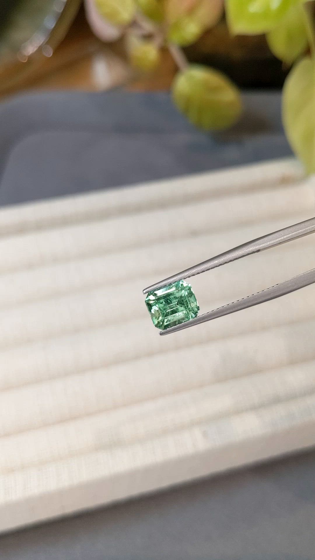 1.93 Ct. Emerald from Russia Size Video