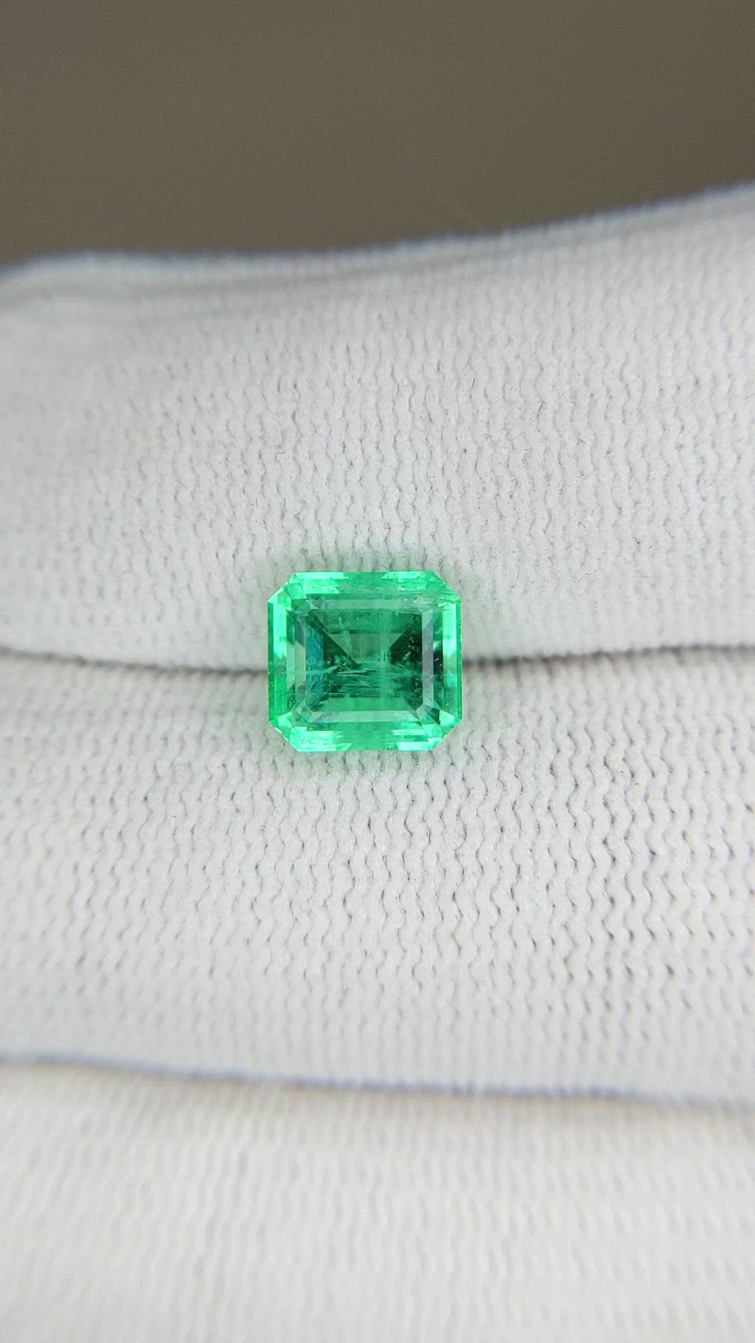 1.94 Ct. Emerald from Russia Size Video