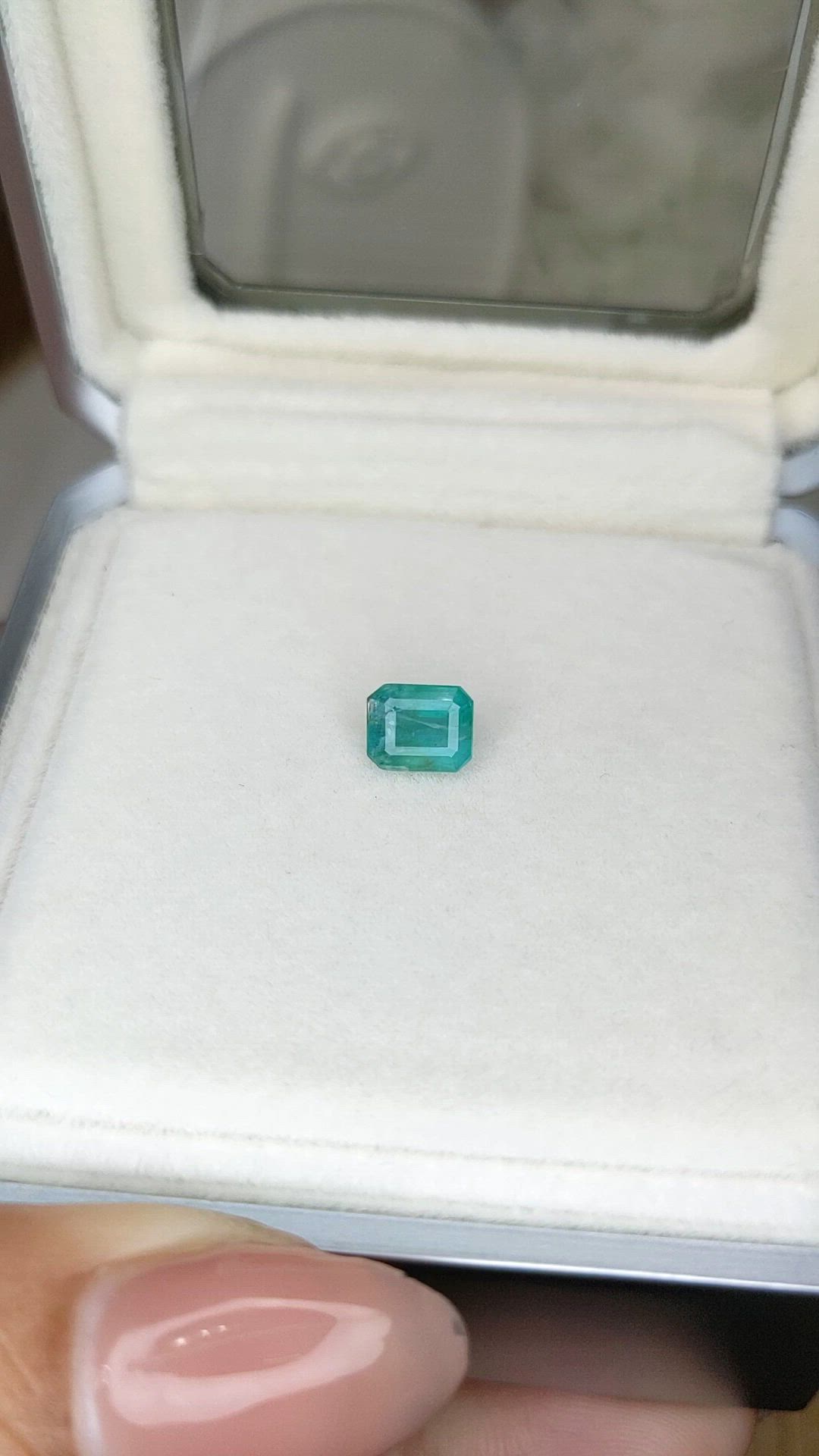1.00 Ct. Emerald from Zambia Size Video