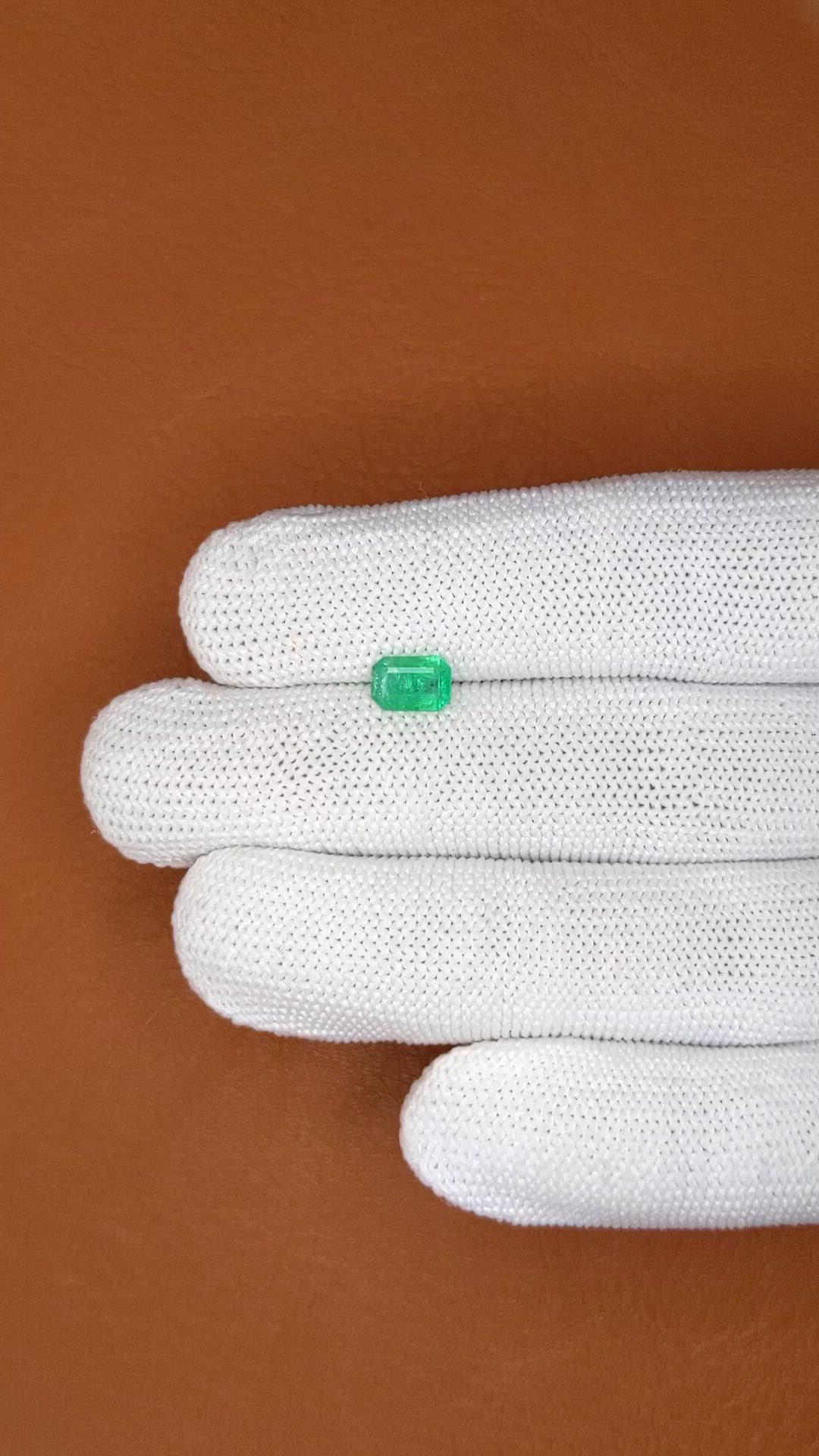 0.76 Ct. Emerald from Zambia Size Video