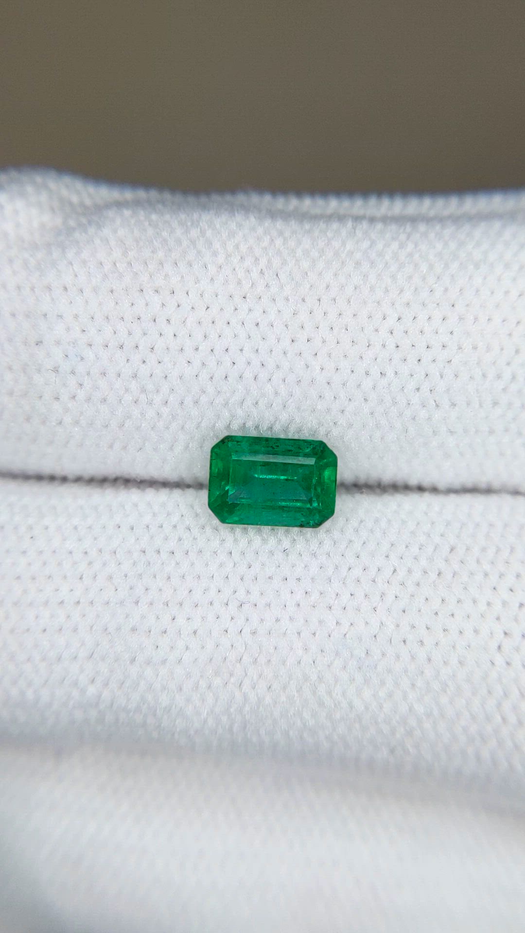 0.91 Ct. Emerald from Zambia Size Video