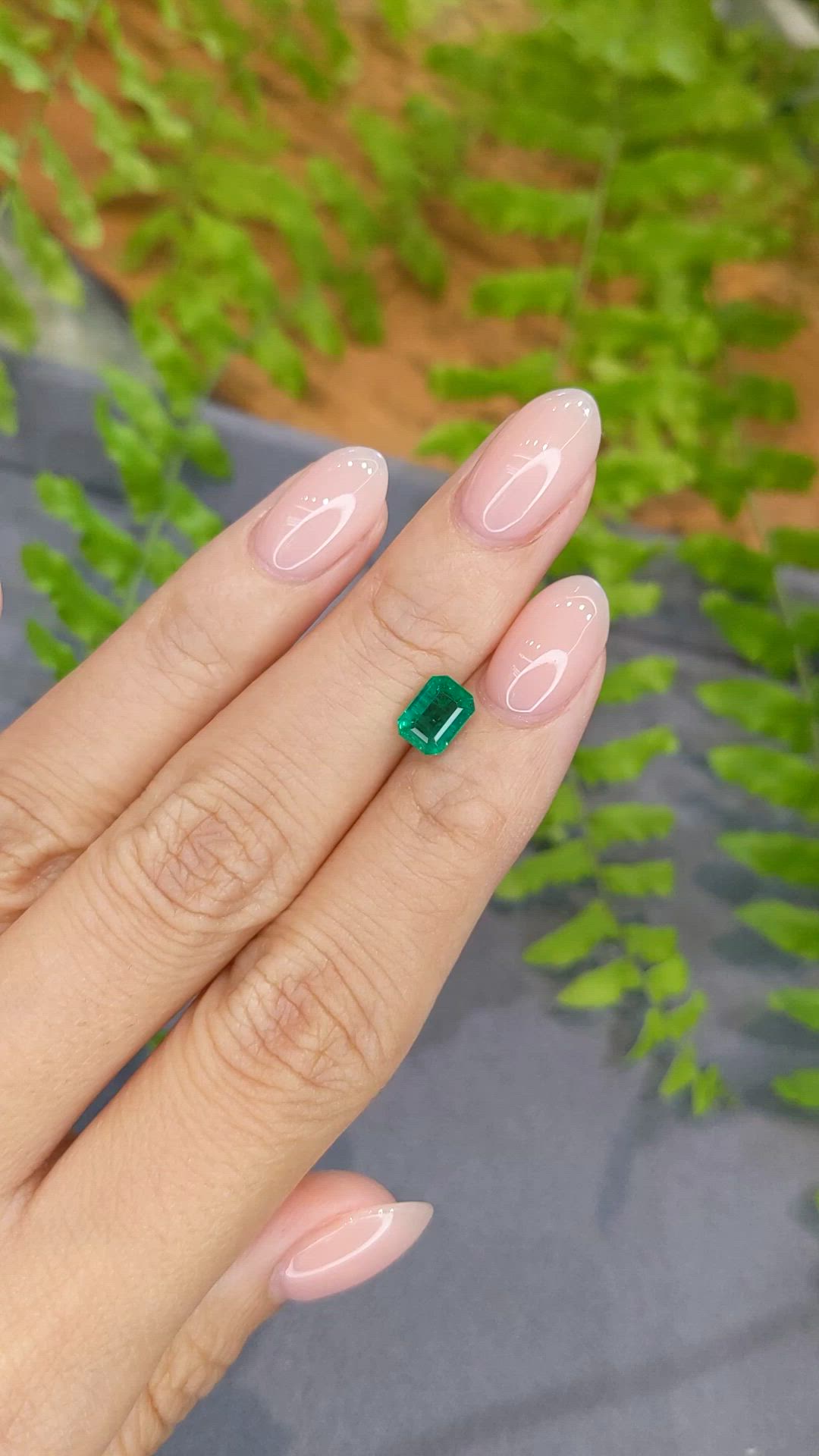 0.96 Ct. Emerald from Zambia Size Video