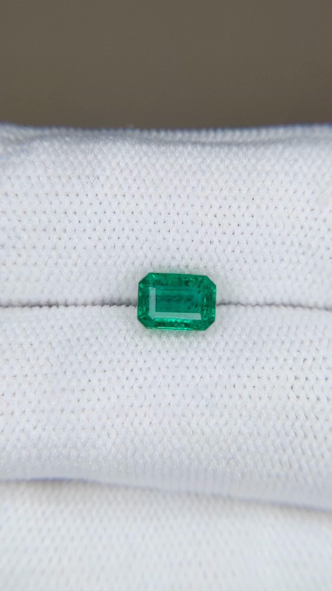 0.94 Ct. Emerald from Zambia Size Video