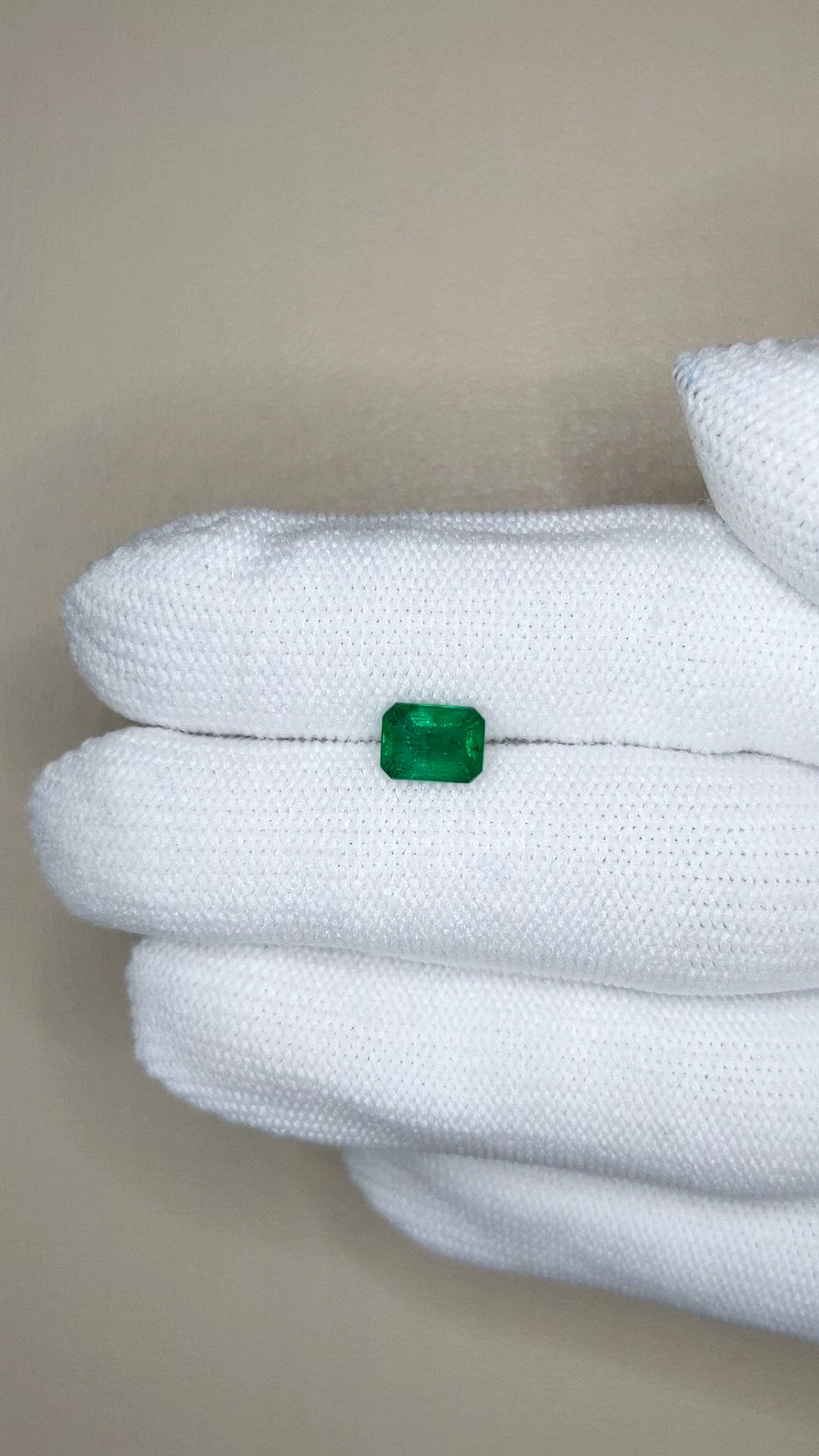 1.03 Ct. Emerald from Zambia Size Video