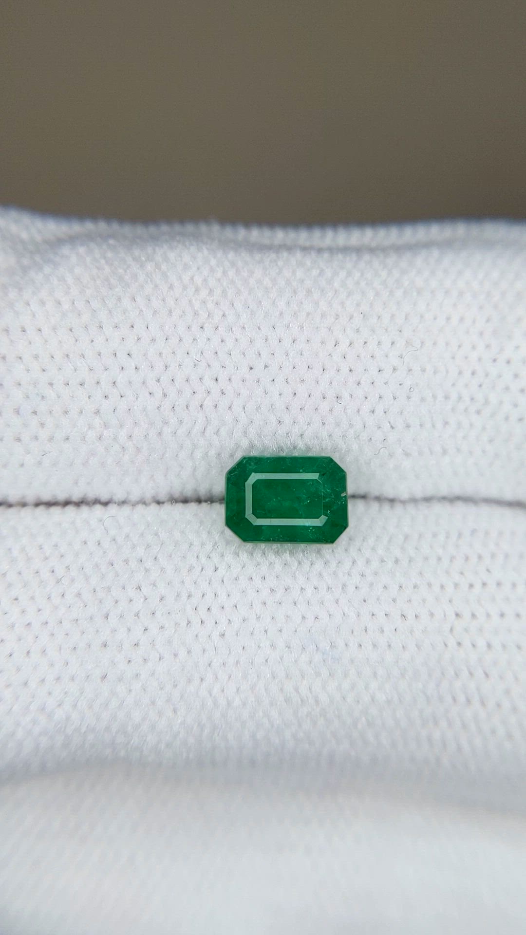 0.88 Ct. Emerald from Zambia Size Video
