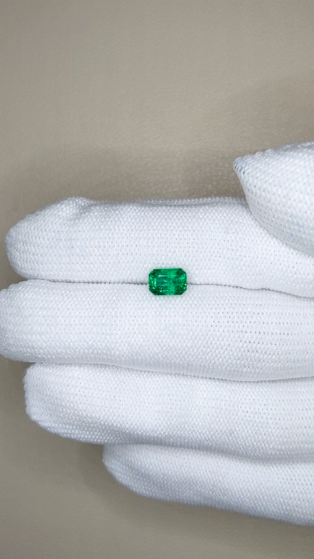 0.79 Ct. Emerald from Zambia Size Video