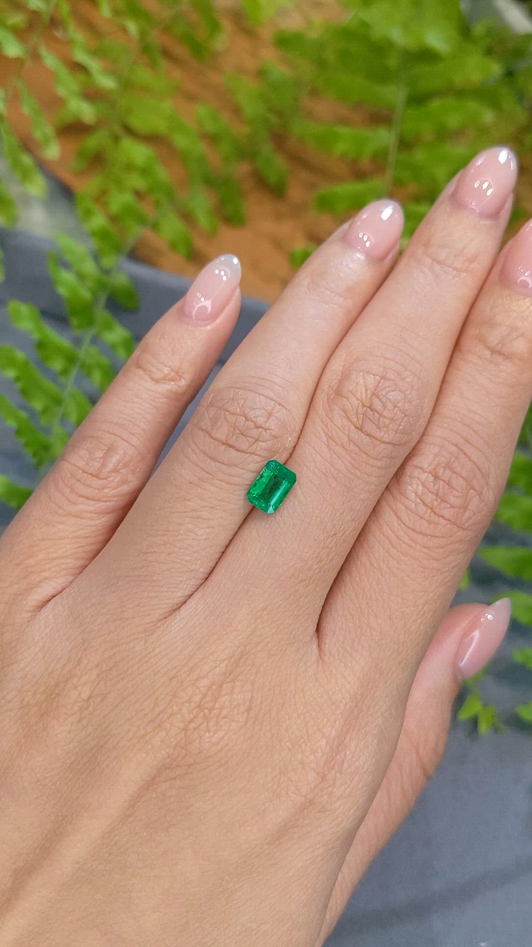 0.82 Ct. Emerald from Zambia Size Video