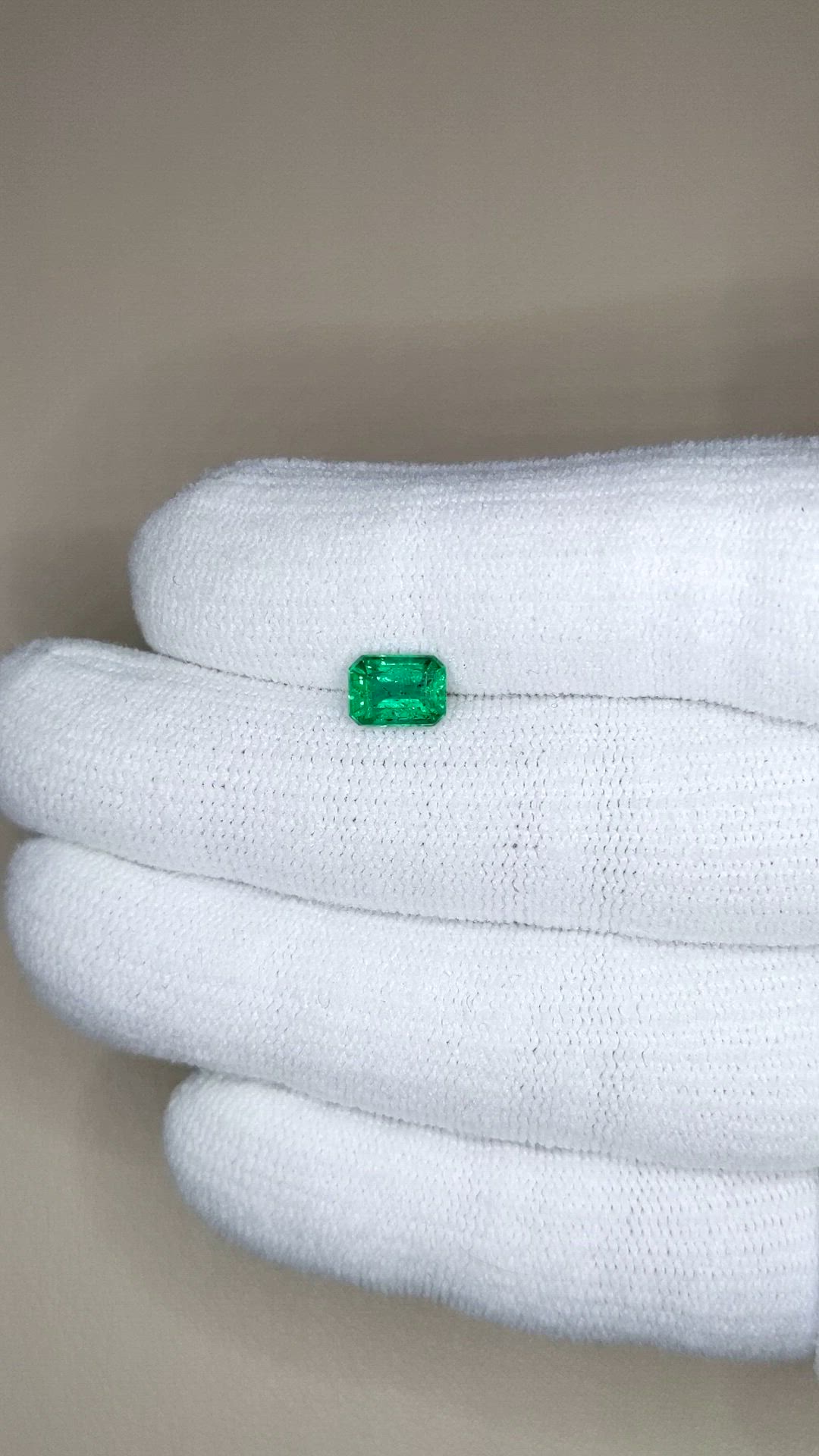1.27 Ct. Emerald from Zambia Size Video