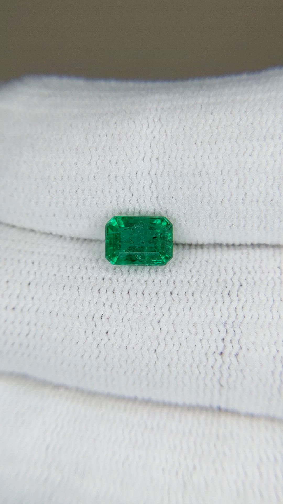 1.27 Ct. Emerald from Zambia Size Video