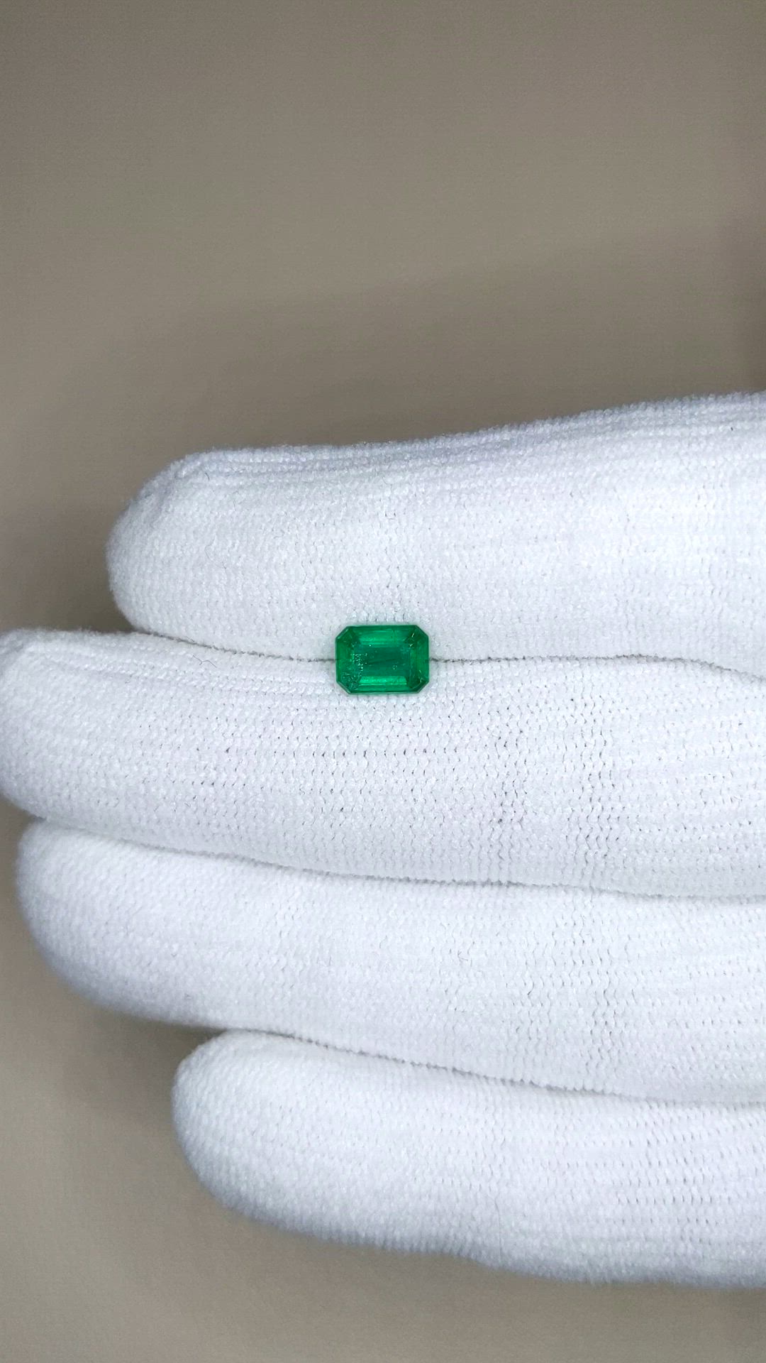 1.03 Ct. Emerald from Zambia Size Video