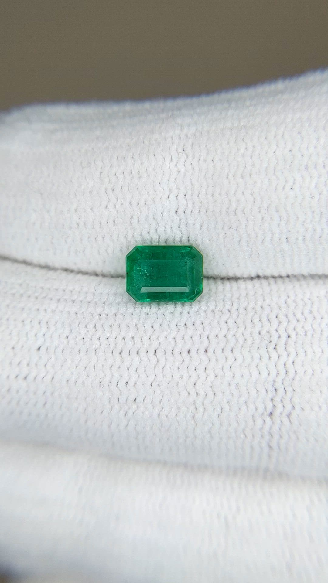 1.03 Ct. Emerald from Zambia Size Video