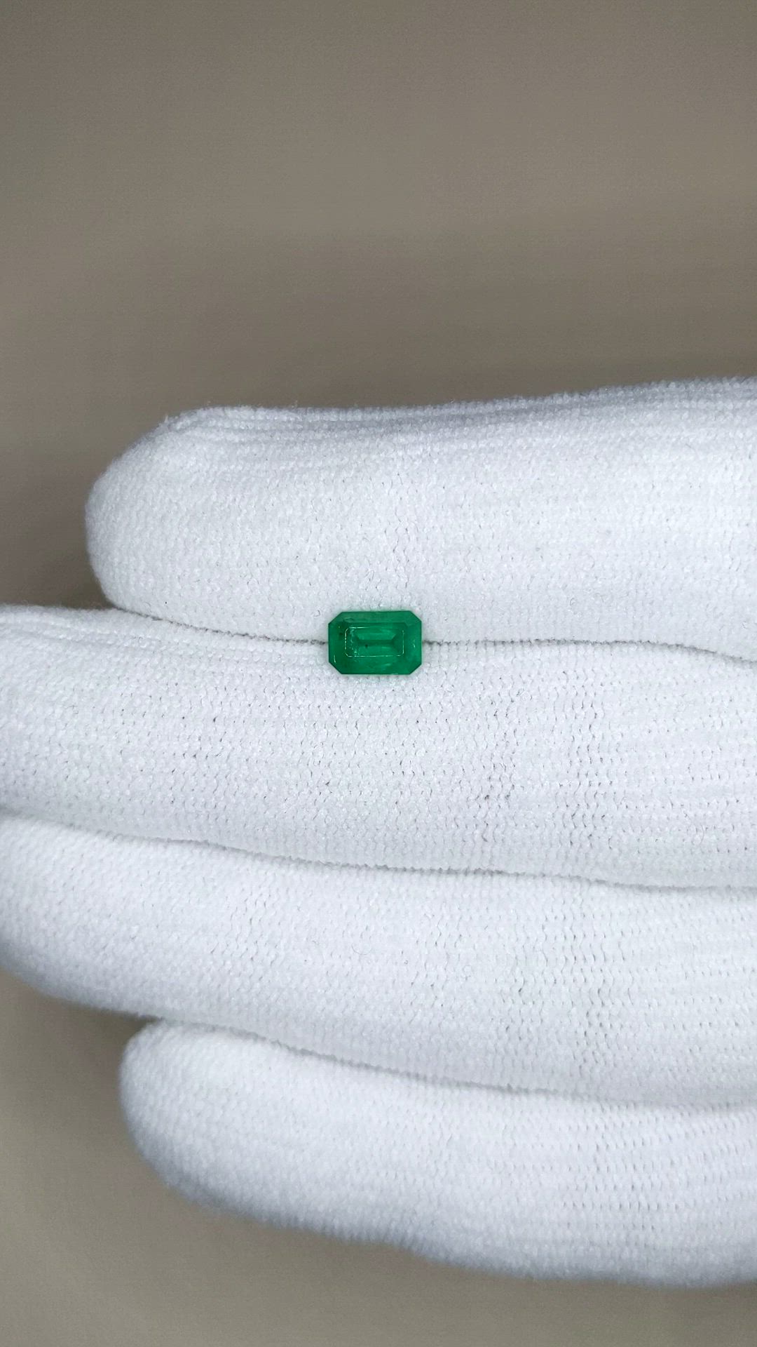 0.73 Ct. Emerald from Zambia Size Video