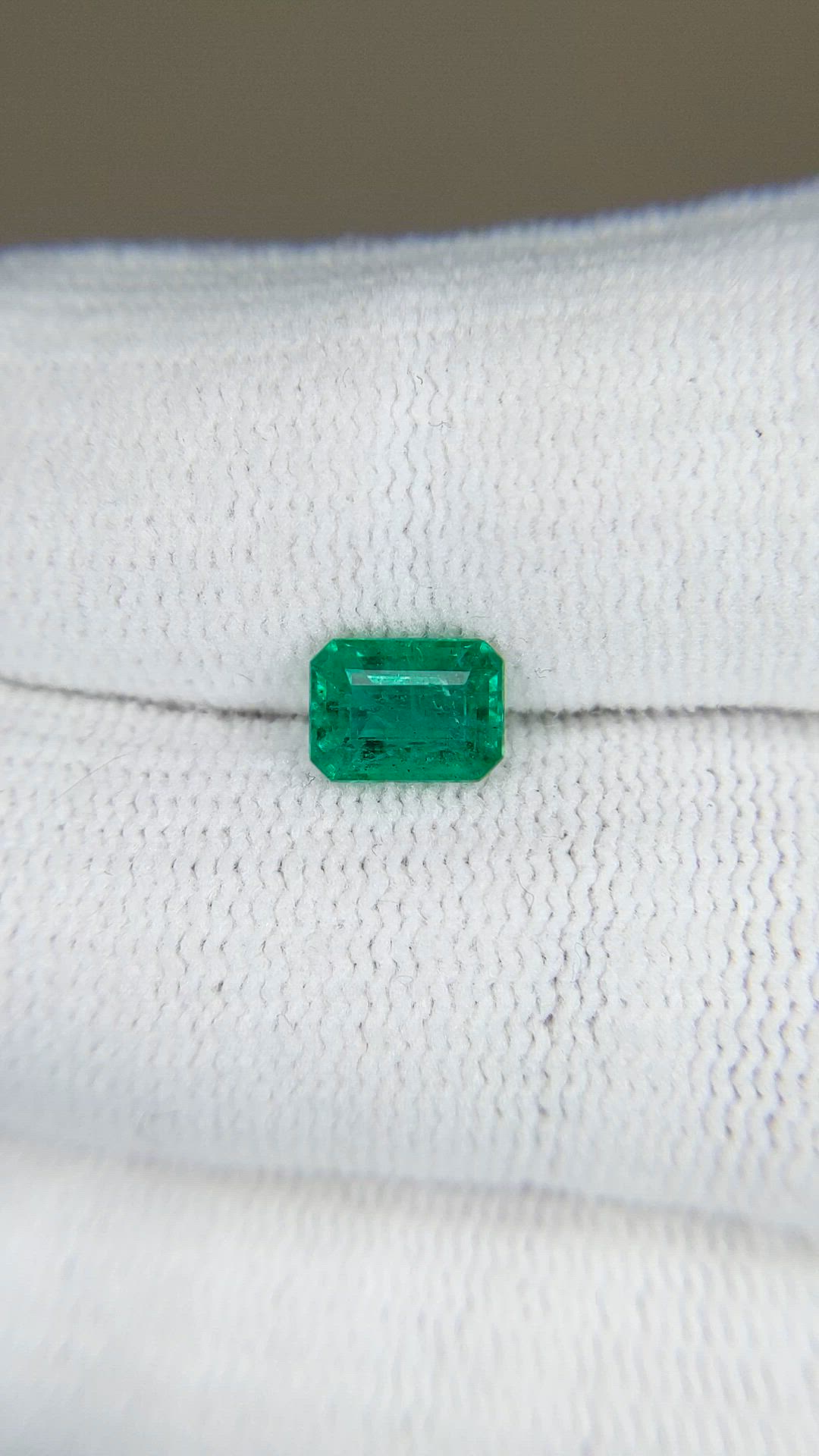 0.96 Ct. Emerald from Zambia Size Video