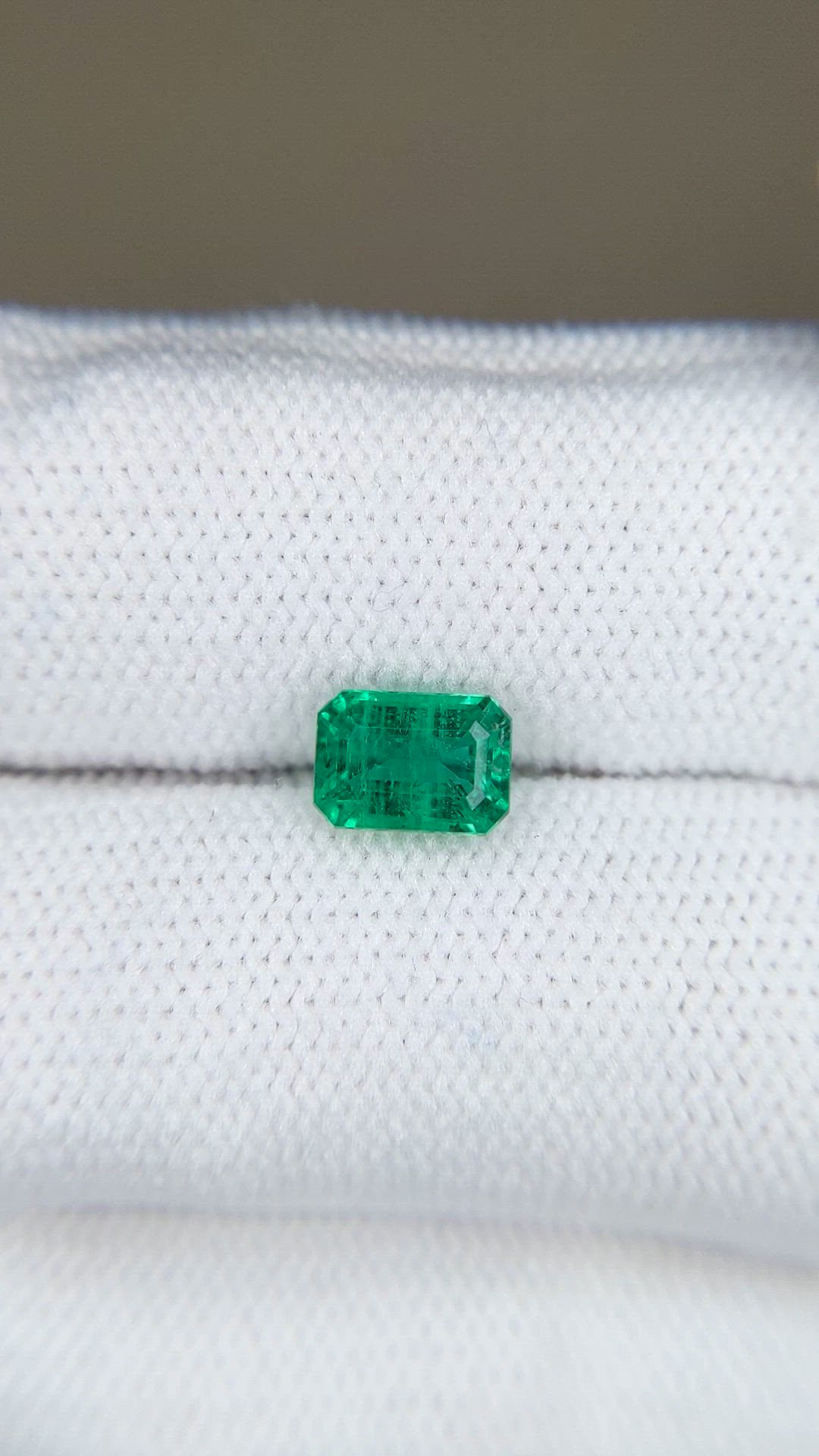 1.05 Ct. Emerald from Zambia Size Video