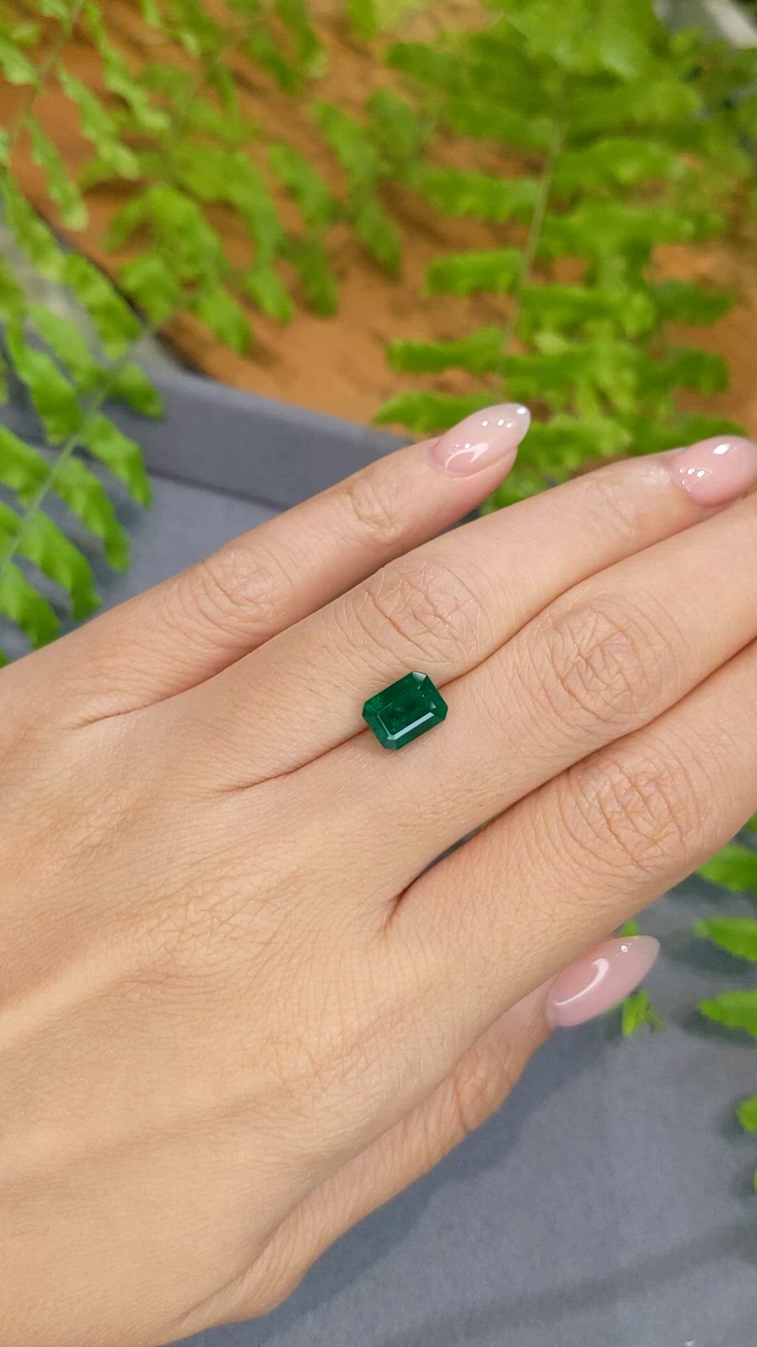 2.00 Ct. Emerald from Zambia Size Video