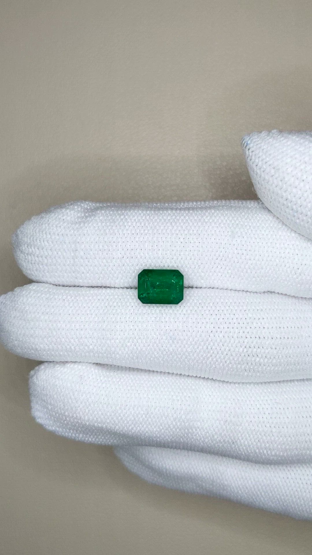 2.00 Ct. Emerald from Zambia Size Video