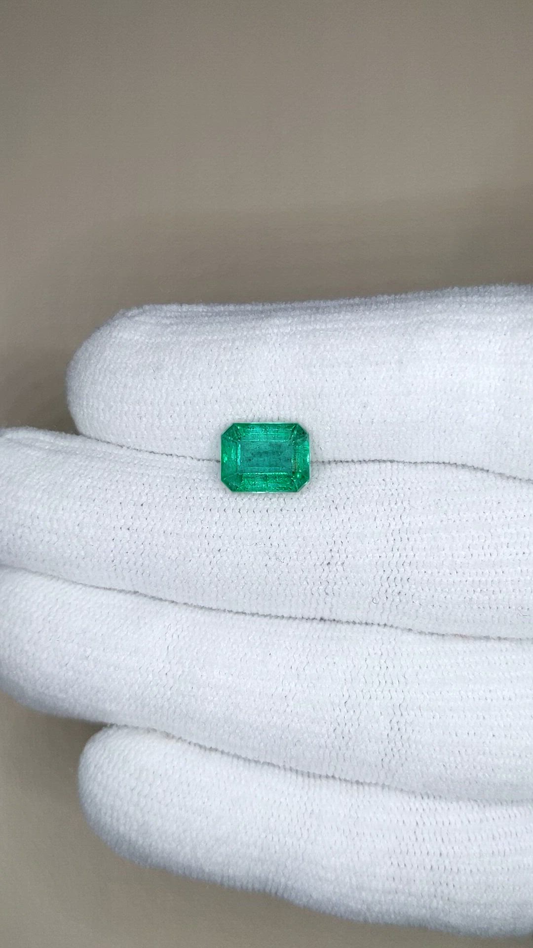 2.68 Ct. Emerald from Zambia Size Video